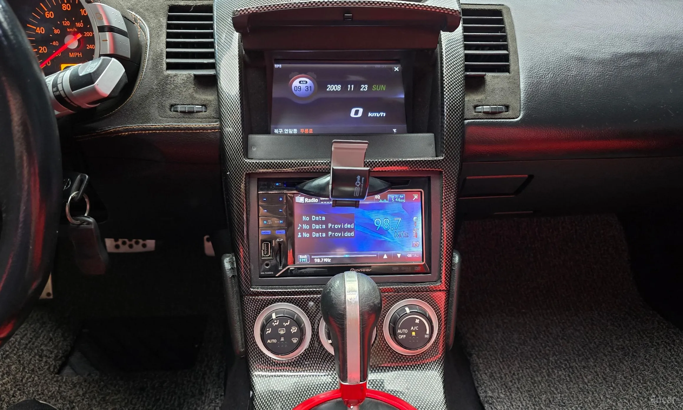 Nissan 350Z превью 13