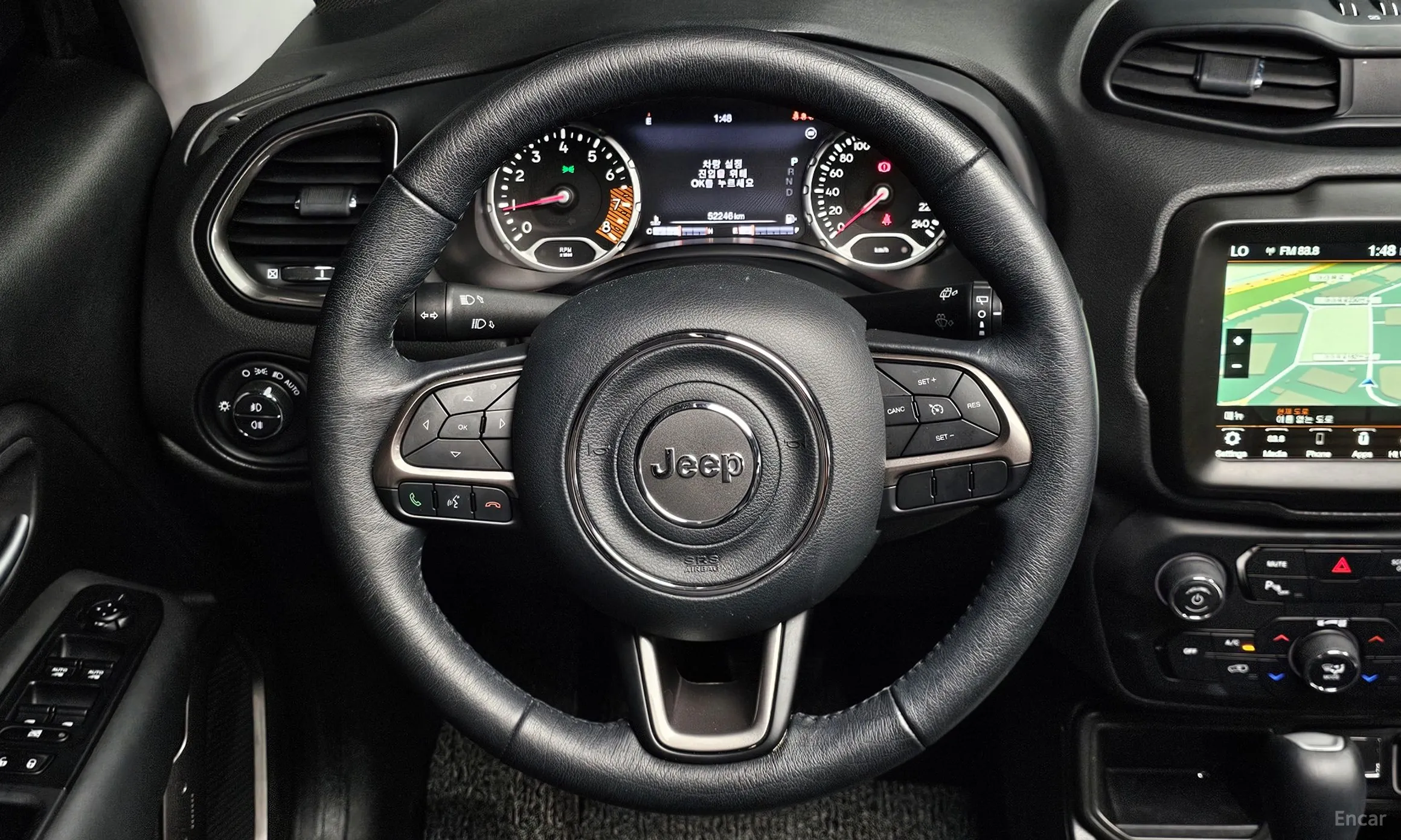 Jeep Renegade превью 13