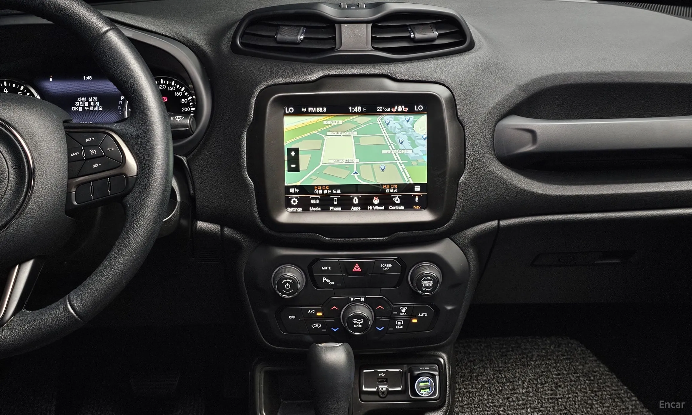 Jeep Renegade превью 14