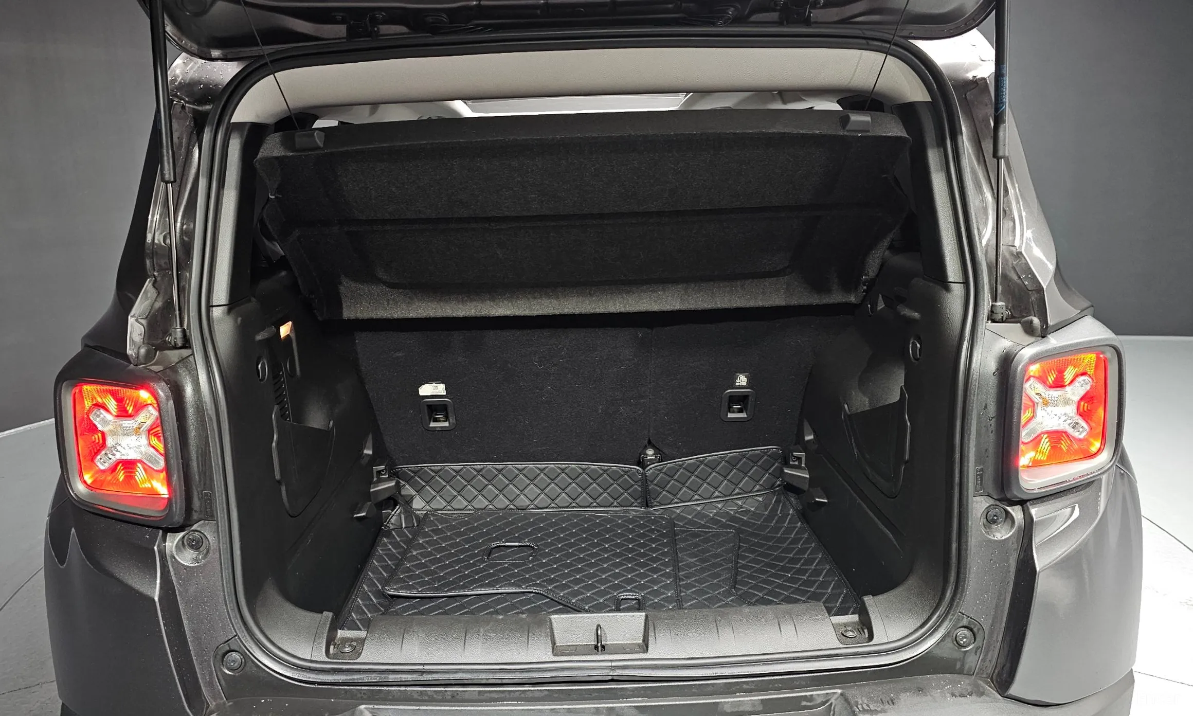 Jeep Renegade превью 20