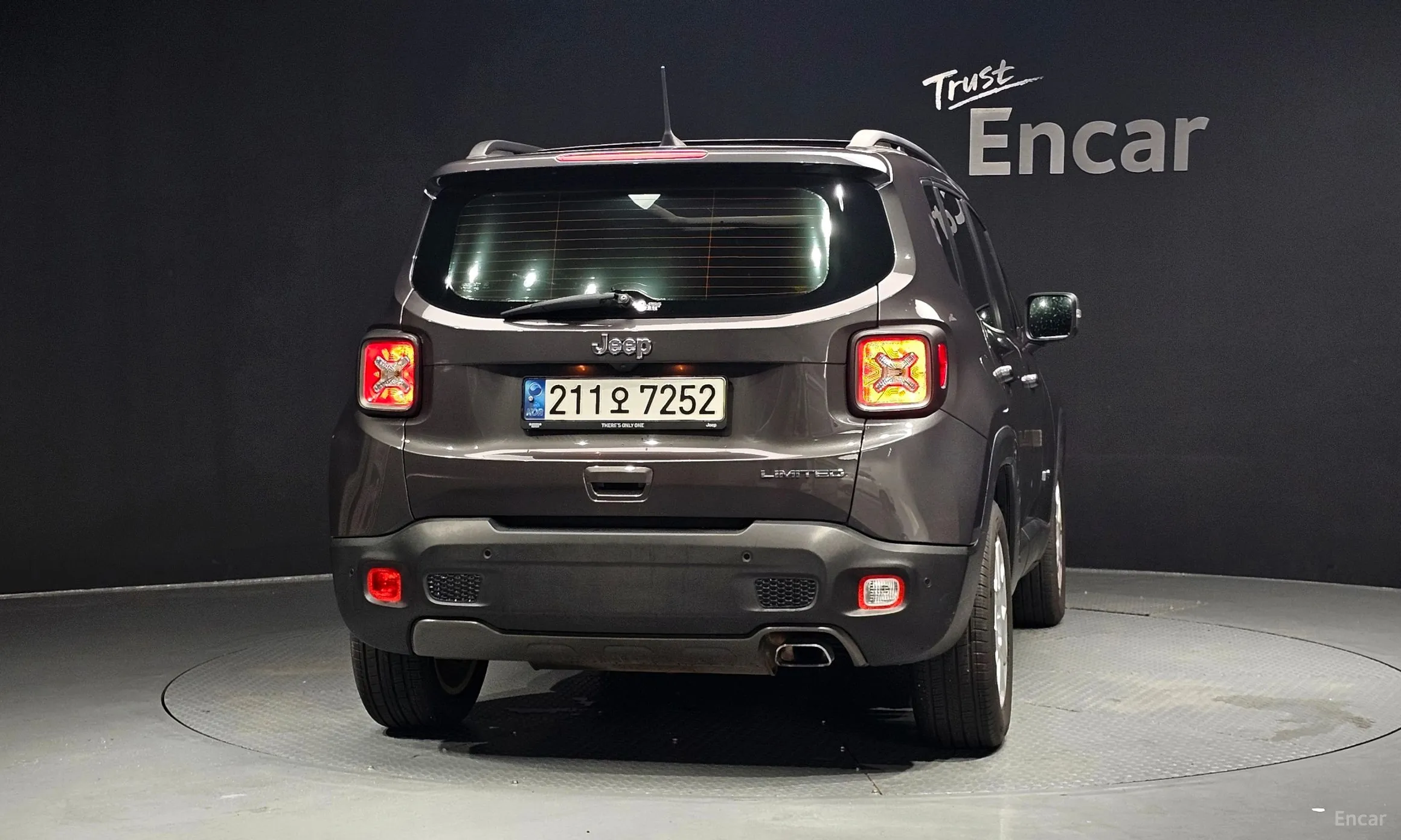 Jeep Renegade превью 4
