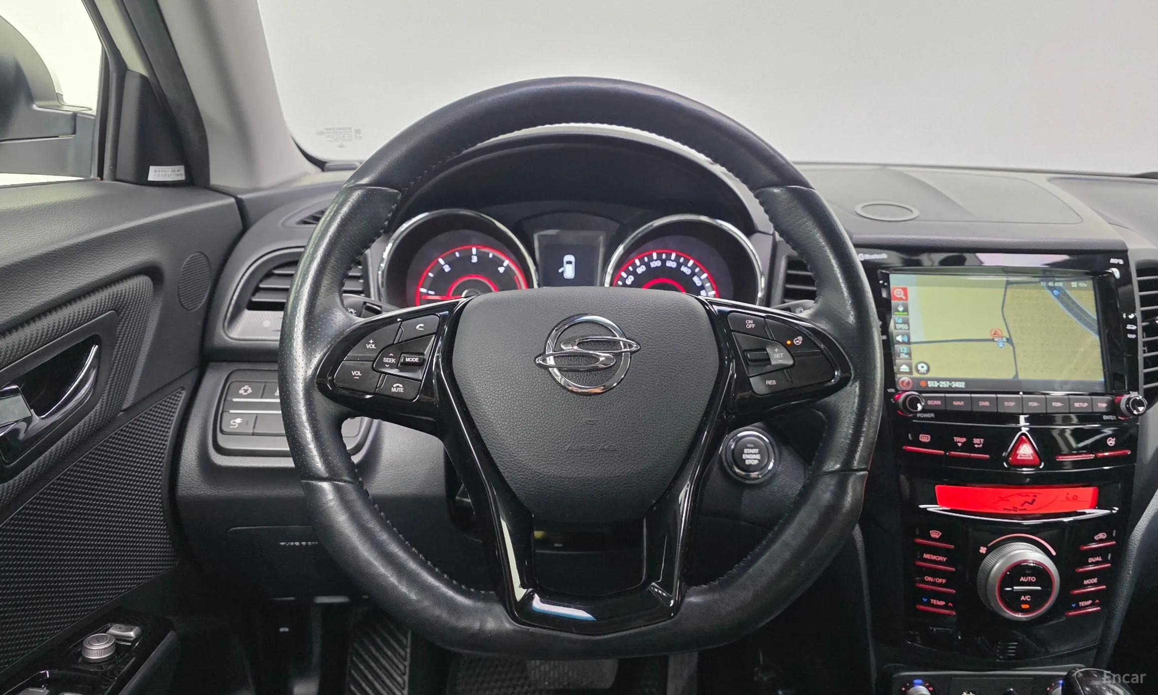 KG Mobility (SsangYong) Tivoli Air превью 14