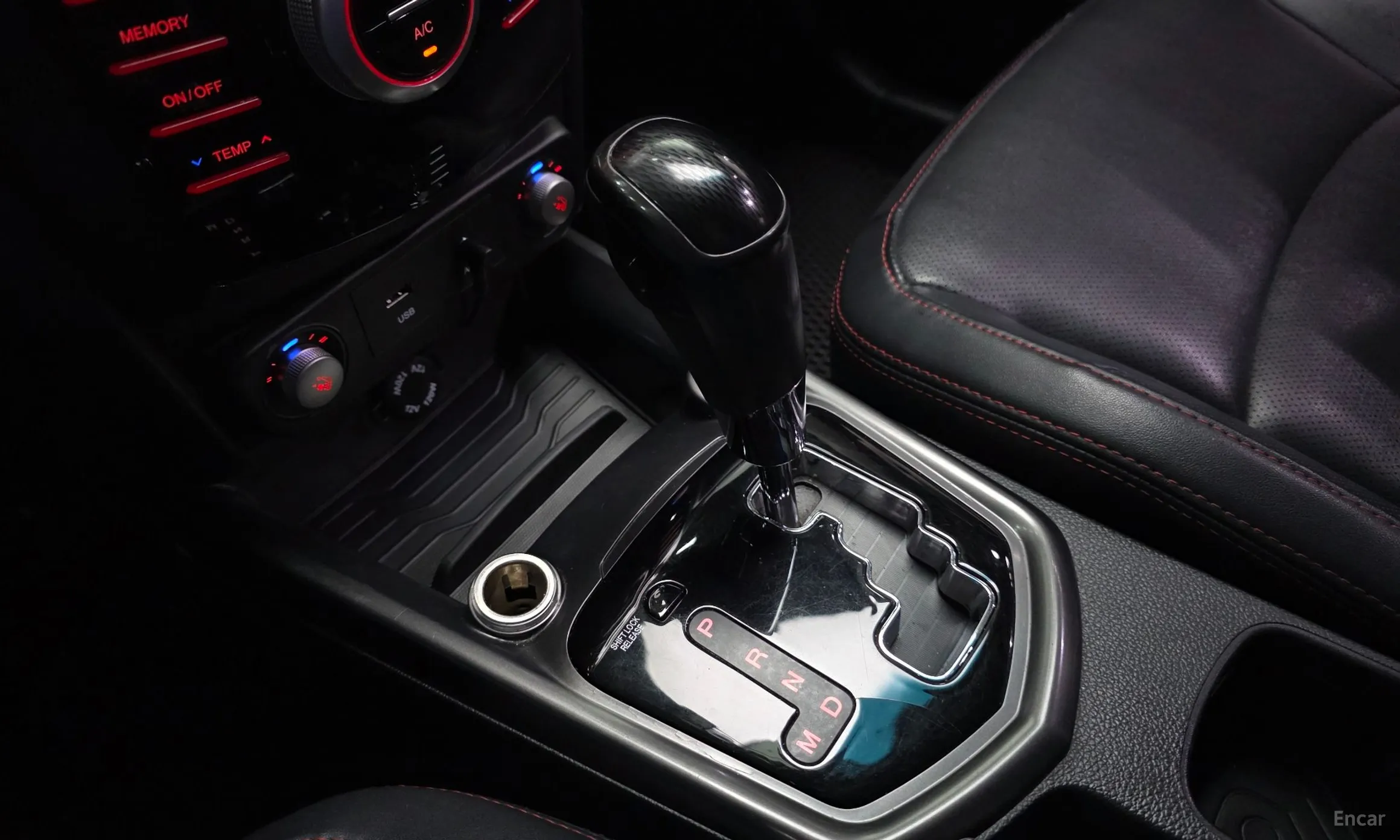 KG Mobility (SsangYong) Tivoli Air превью 9