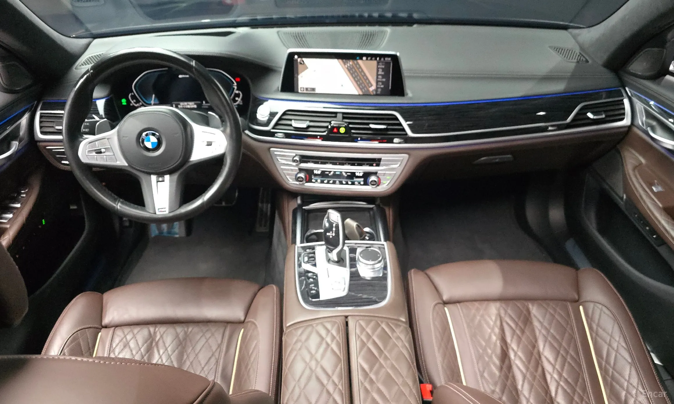 BMW 7 Series (G11) превью 7