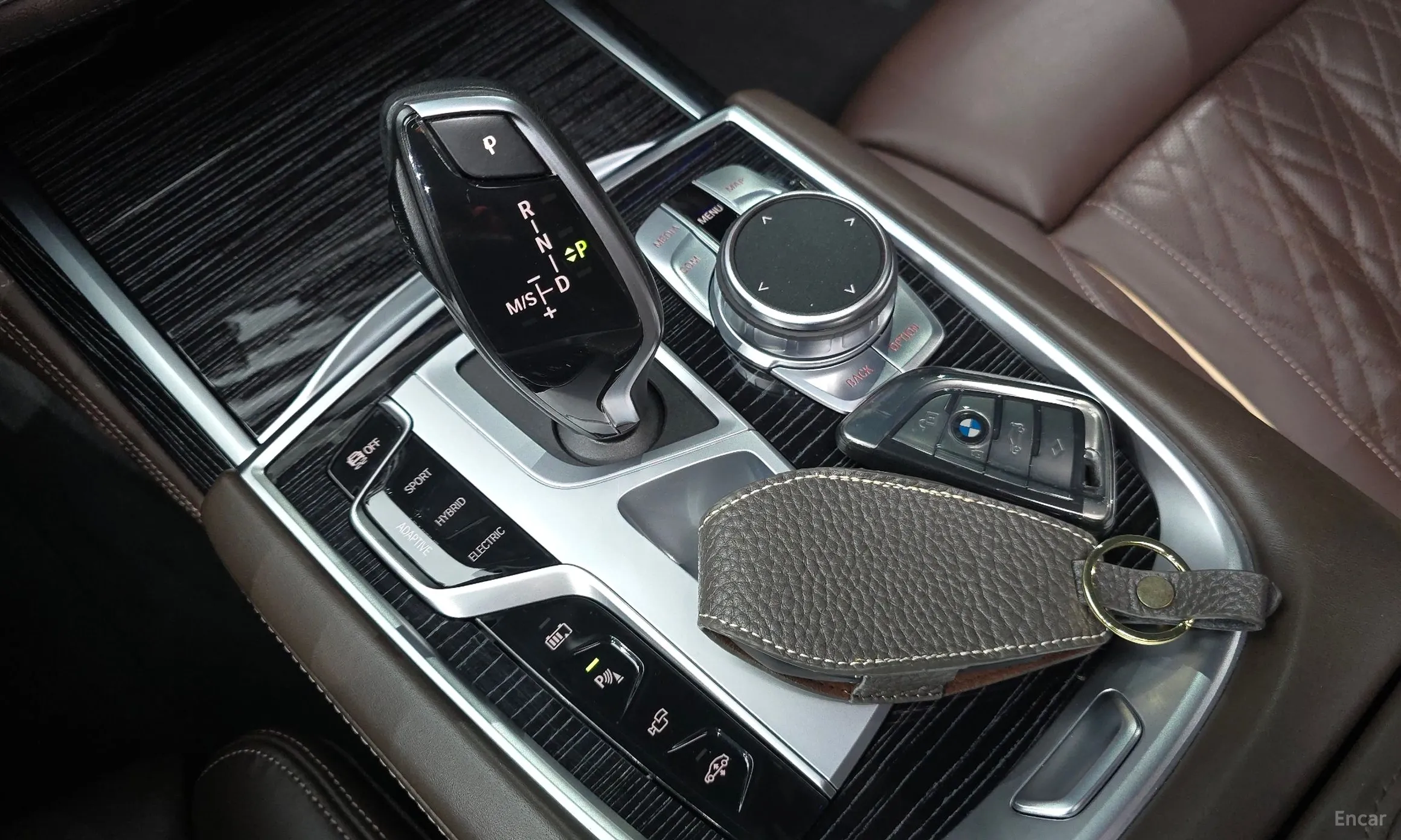 BMW 7 Series (G11) превью 9