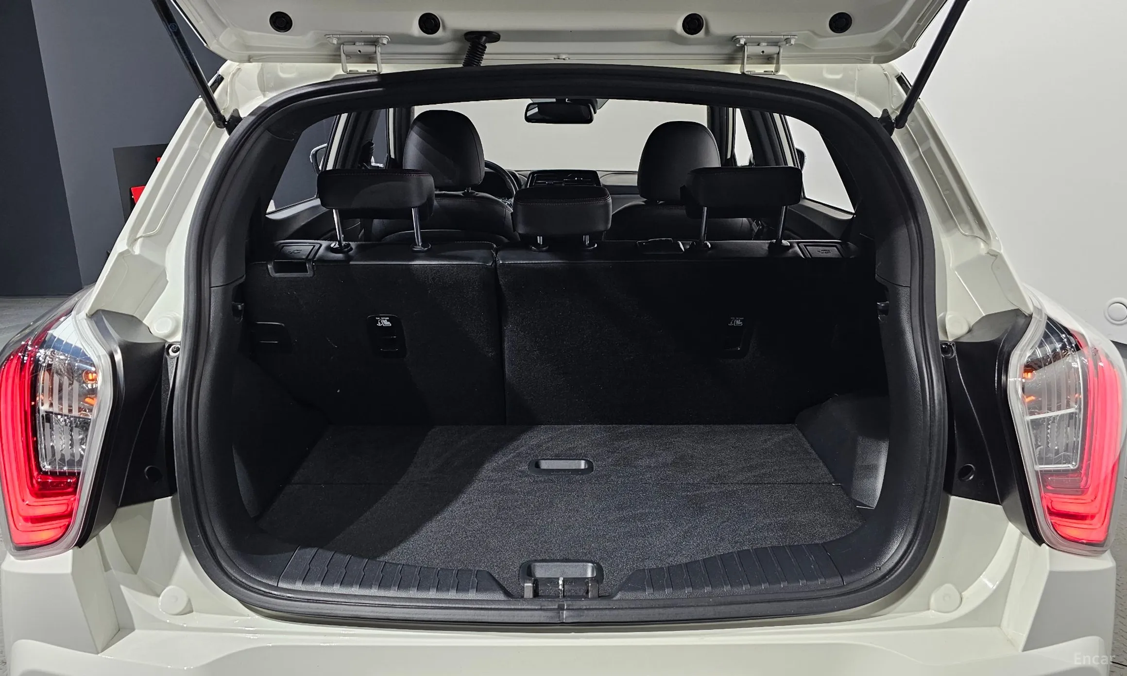 KG Mobility (SsangYong) Berry New Tivoli превью 15