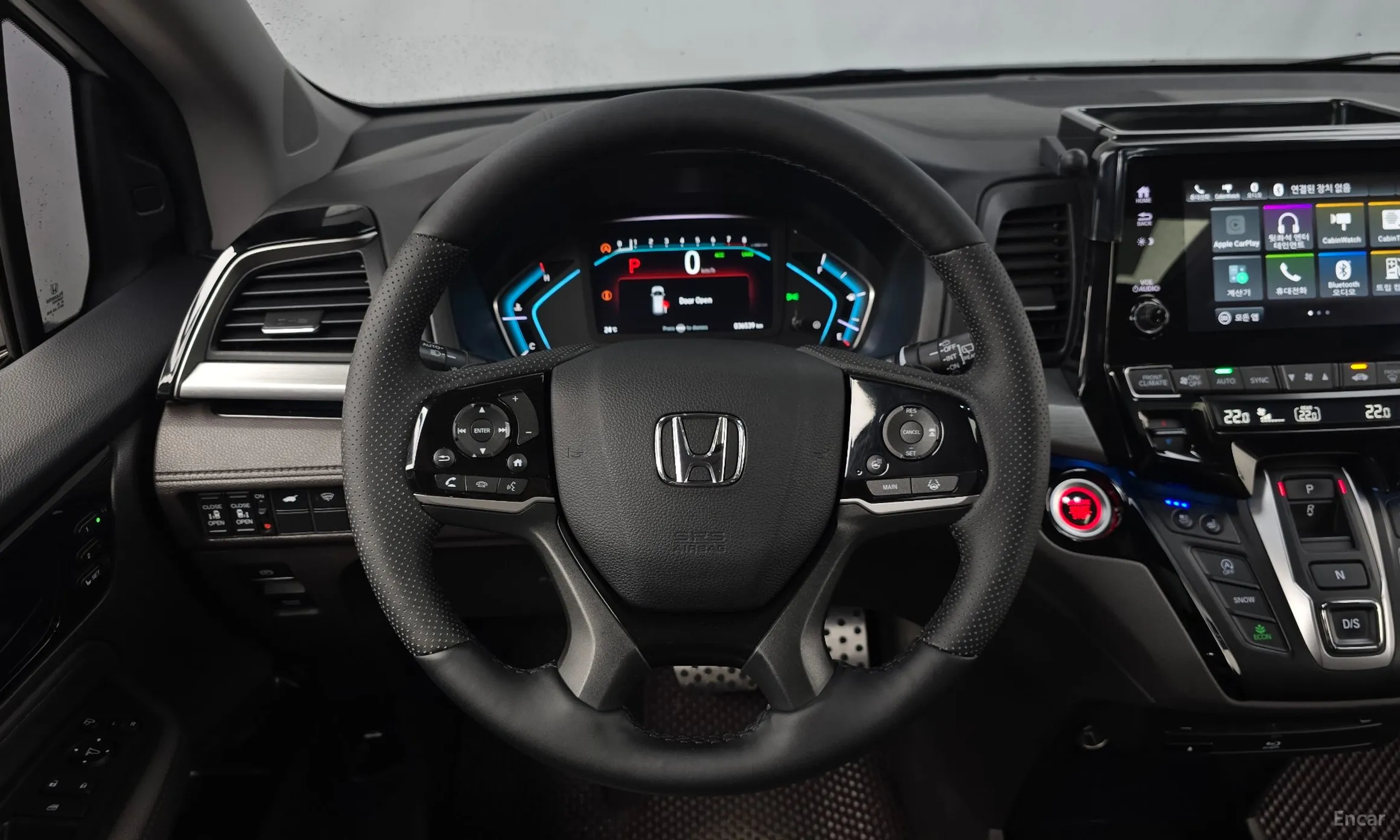 Honda Odyssey превью 13