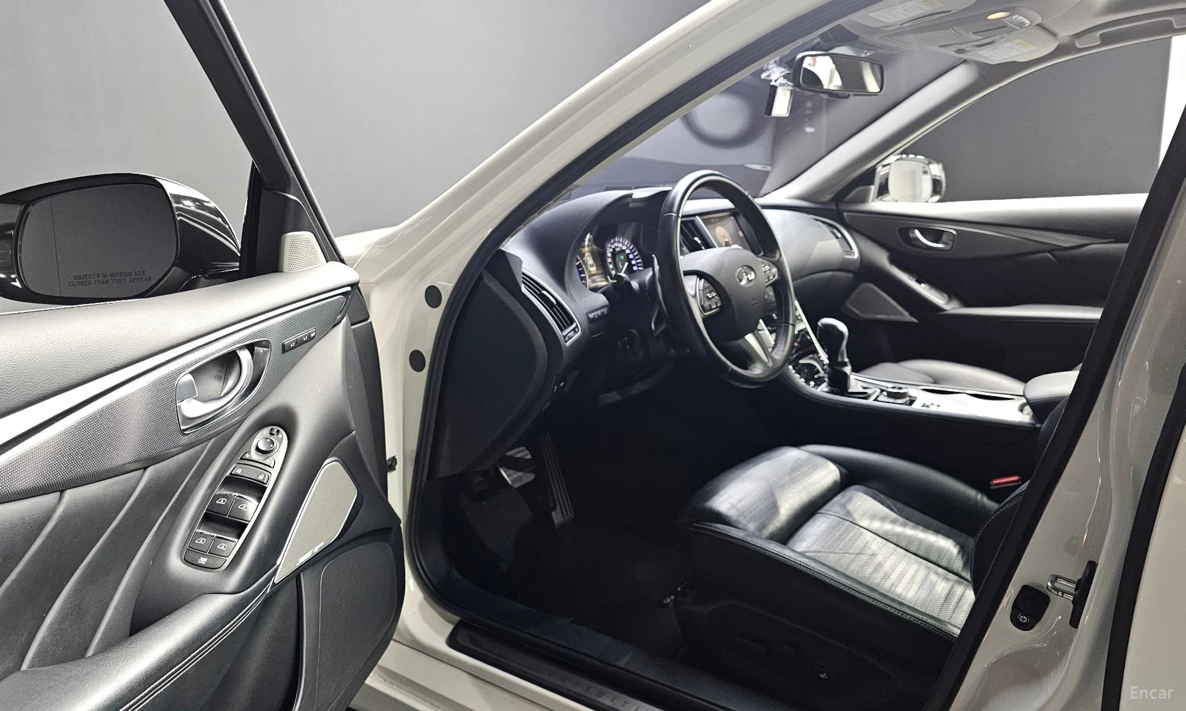 Infiniti Q50 превью 10