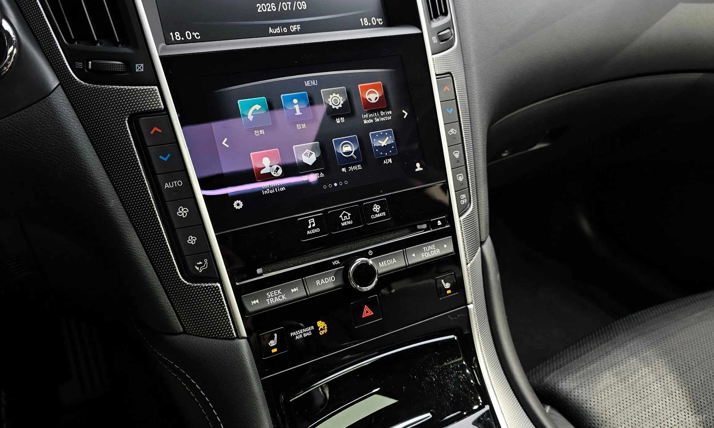 Infiniti Q50 превью 17