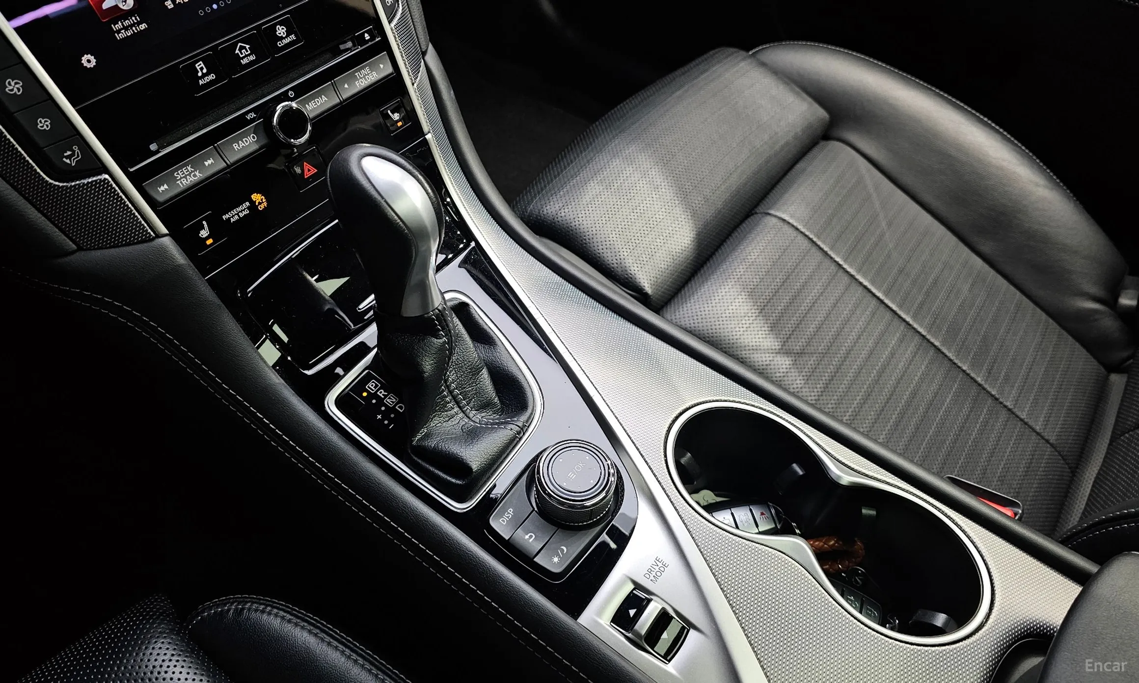 Infiniti Q50 превью 9