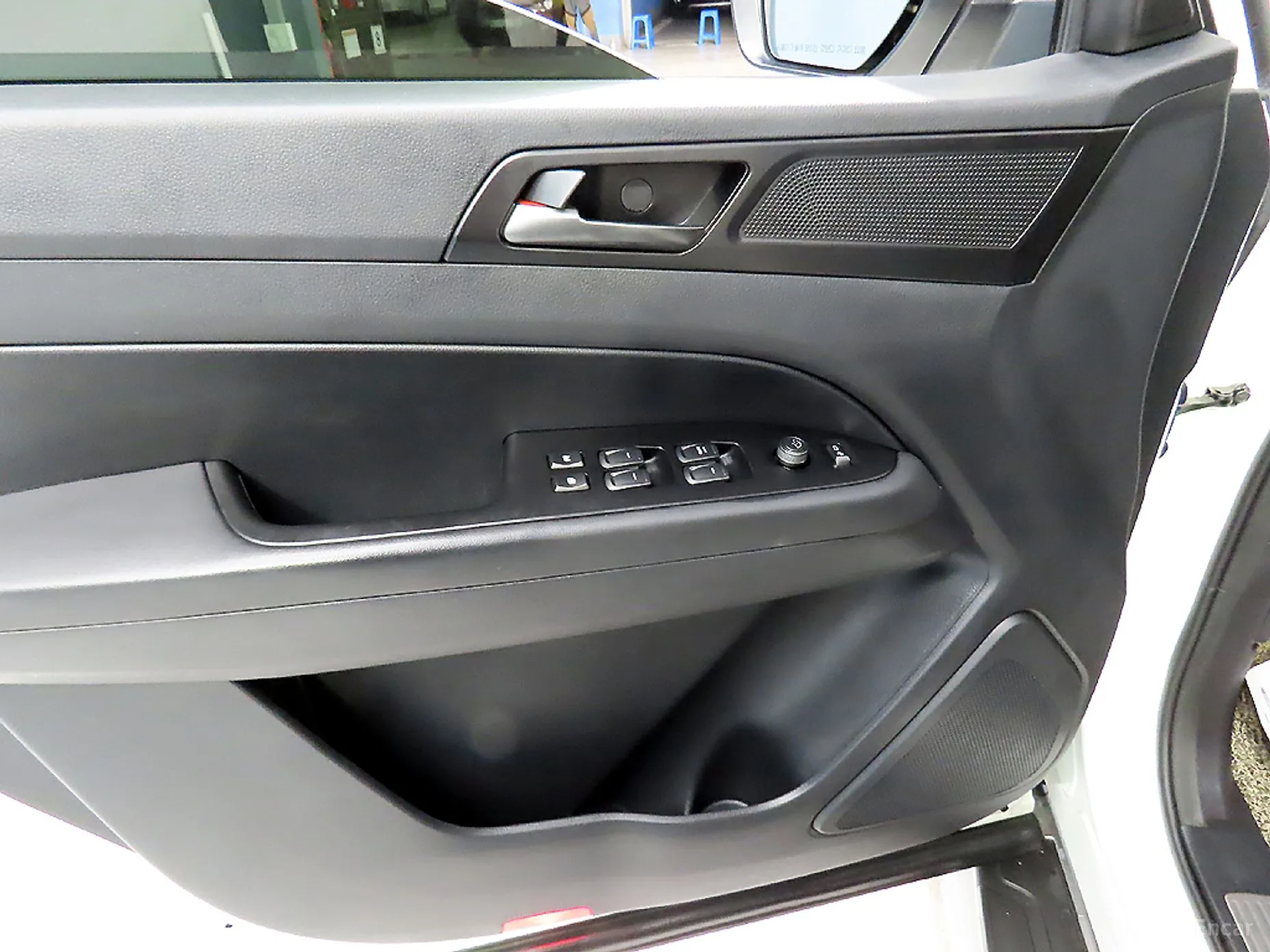 KG Mobility (SsangYong) Rexton Sports Khan превью 13