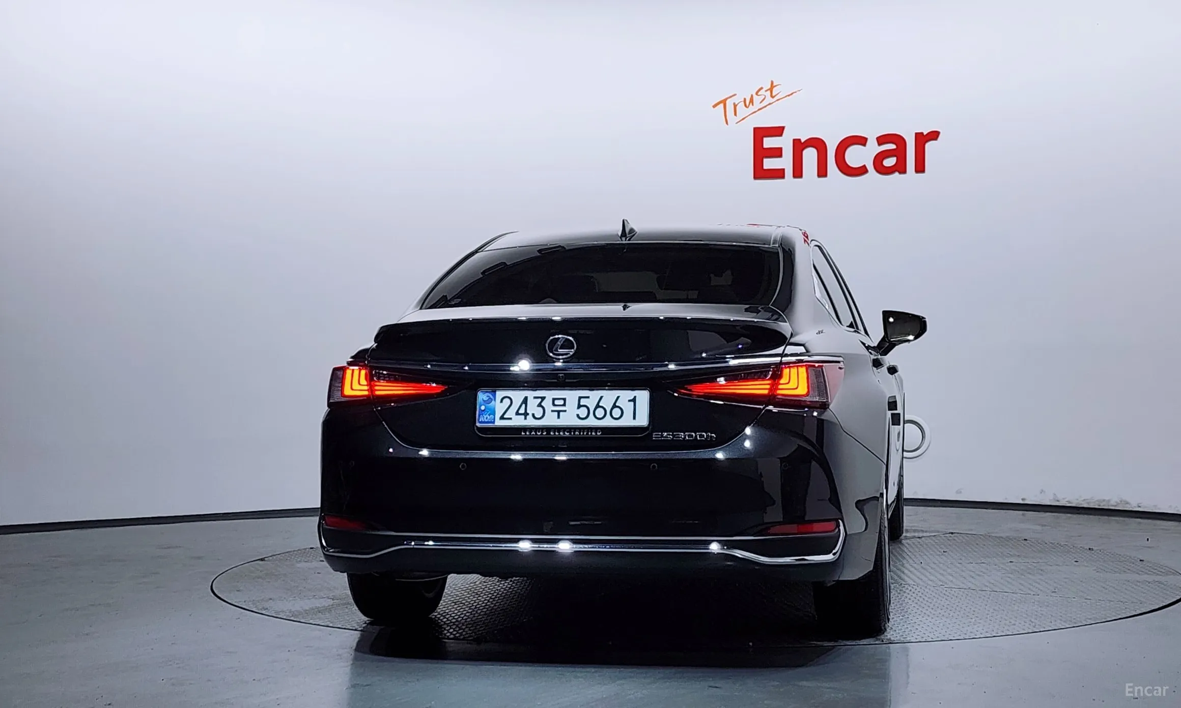 Lexus ES300h 7th Generation превью 4