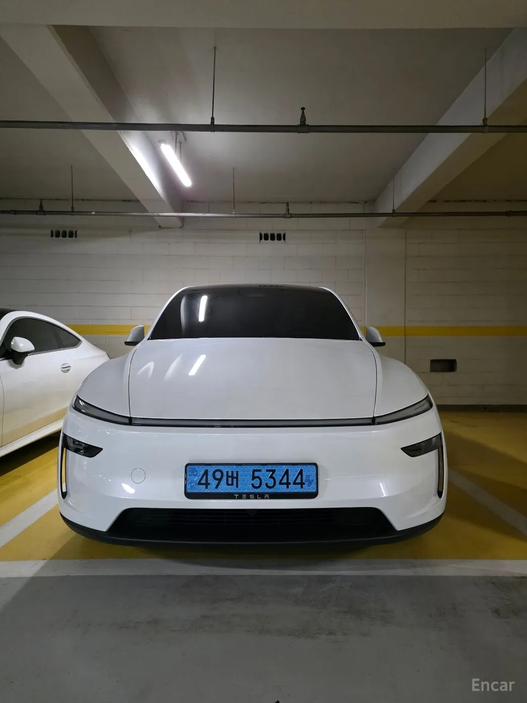 Tesla Model Y превью 3