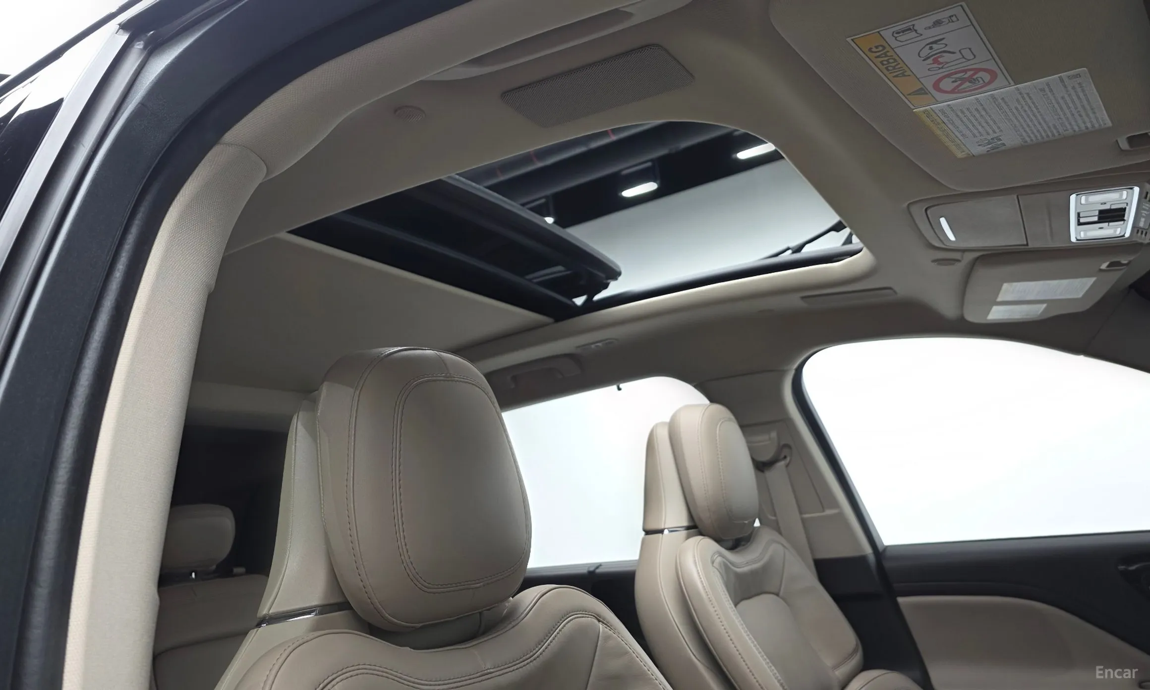 Lincoln Aviator 2nd Generation превью 16