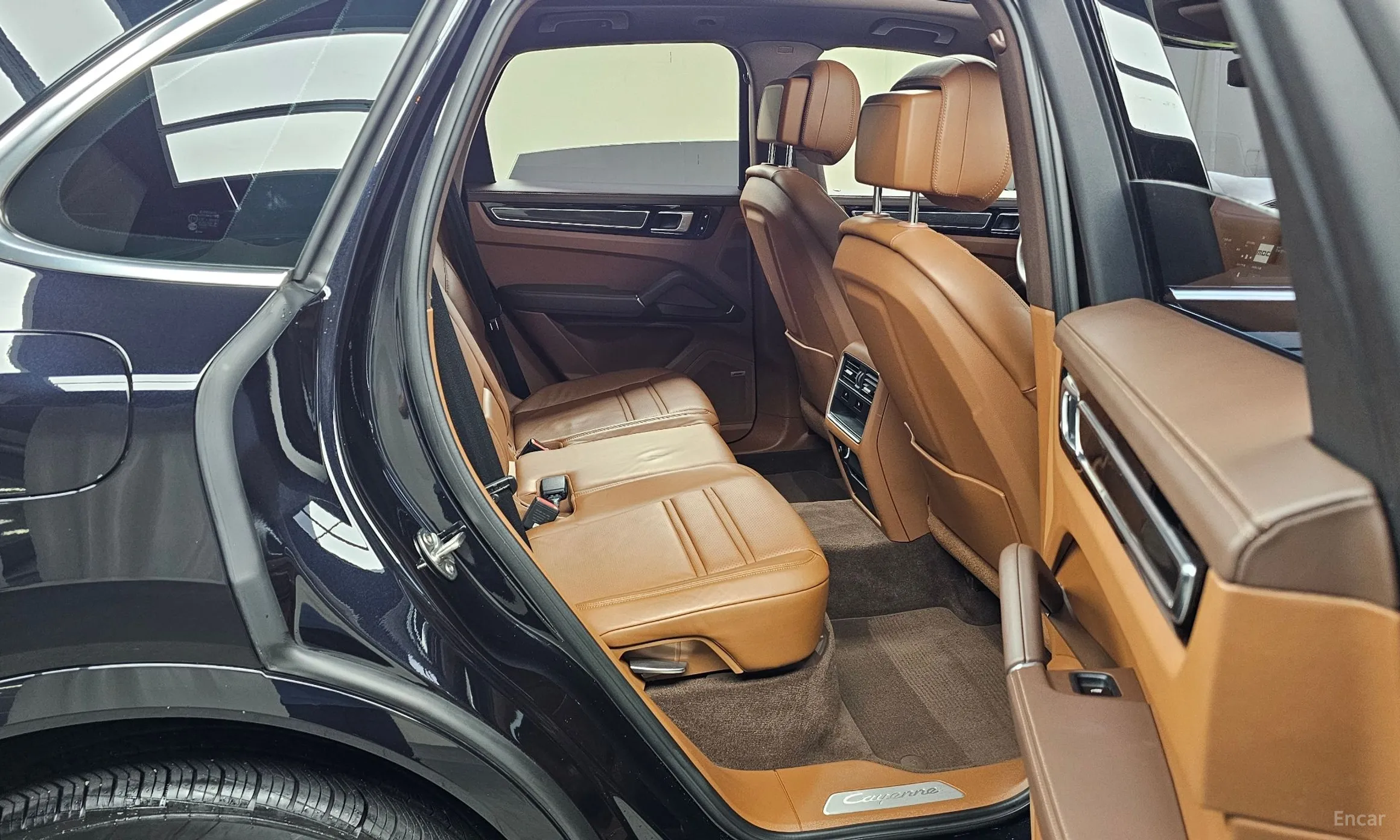 Porsche Cayenne (PO536) превью 11