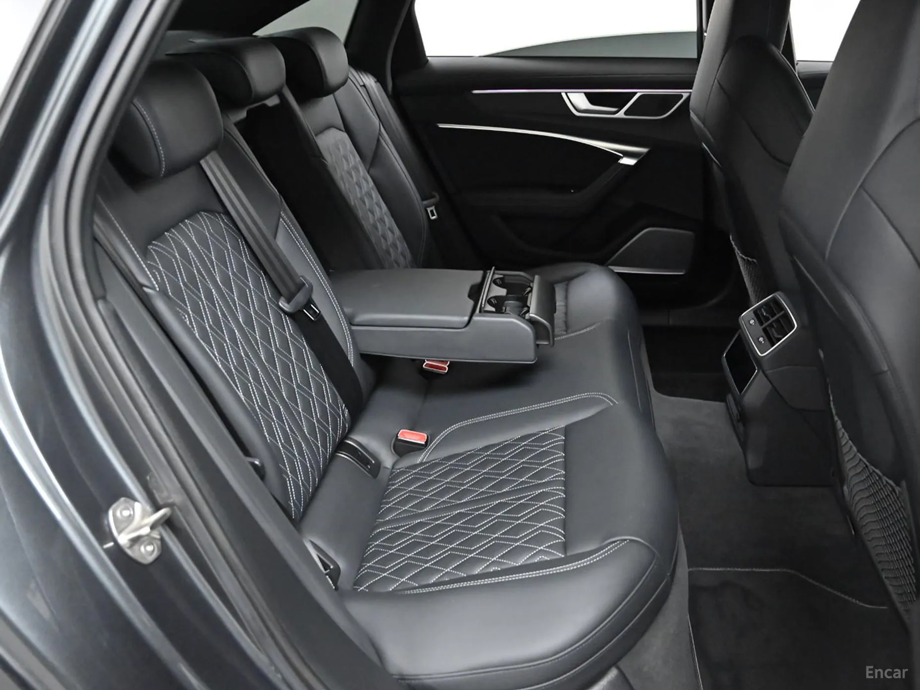 Audi S6 (C8) превью 11