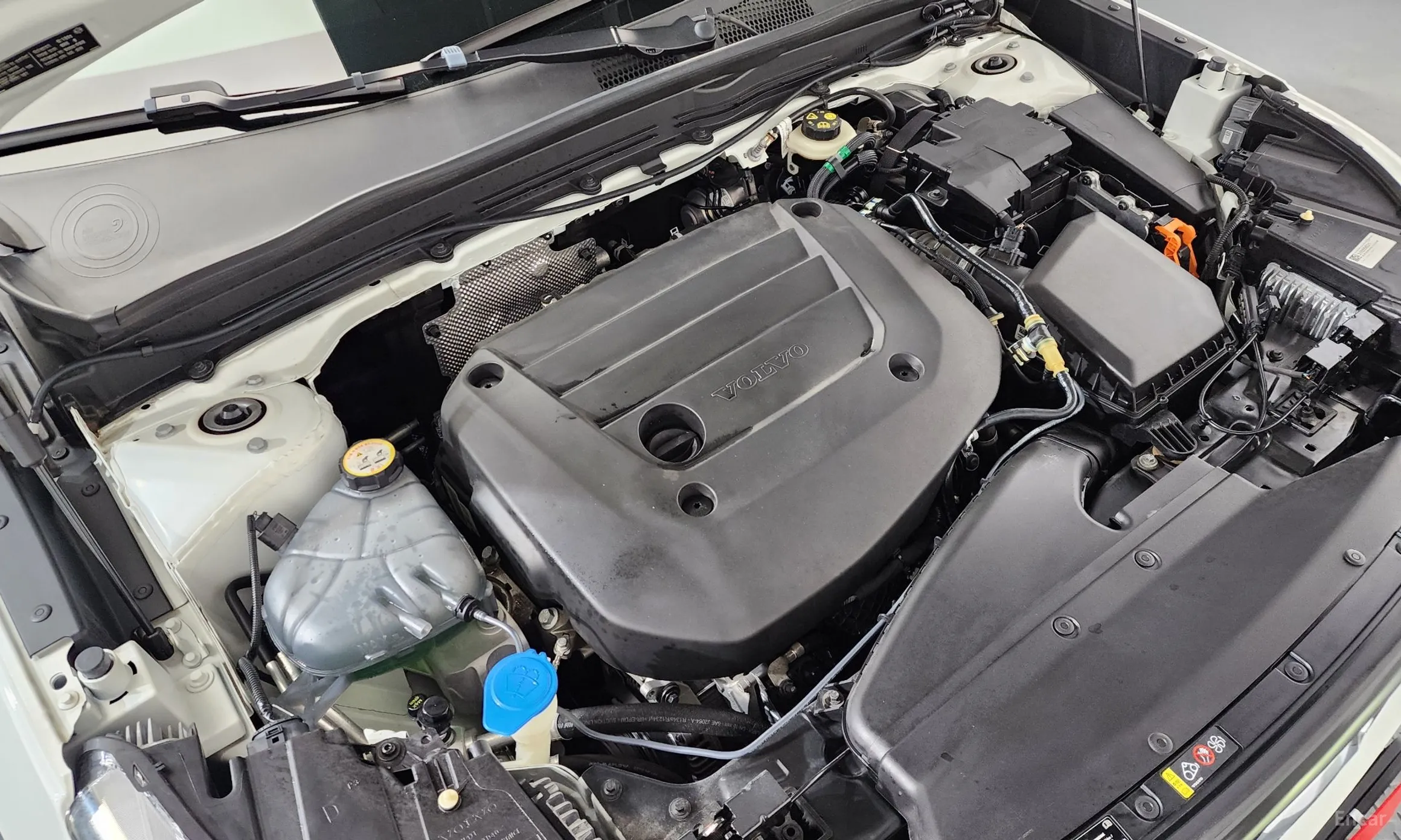 Volvo XC40 превью 6