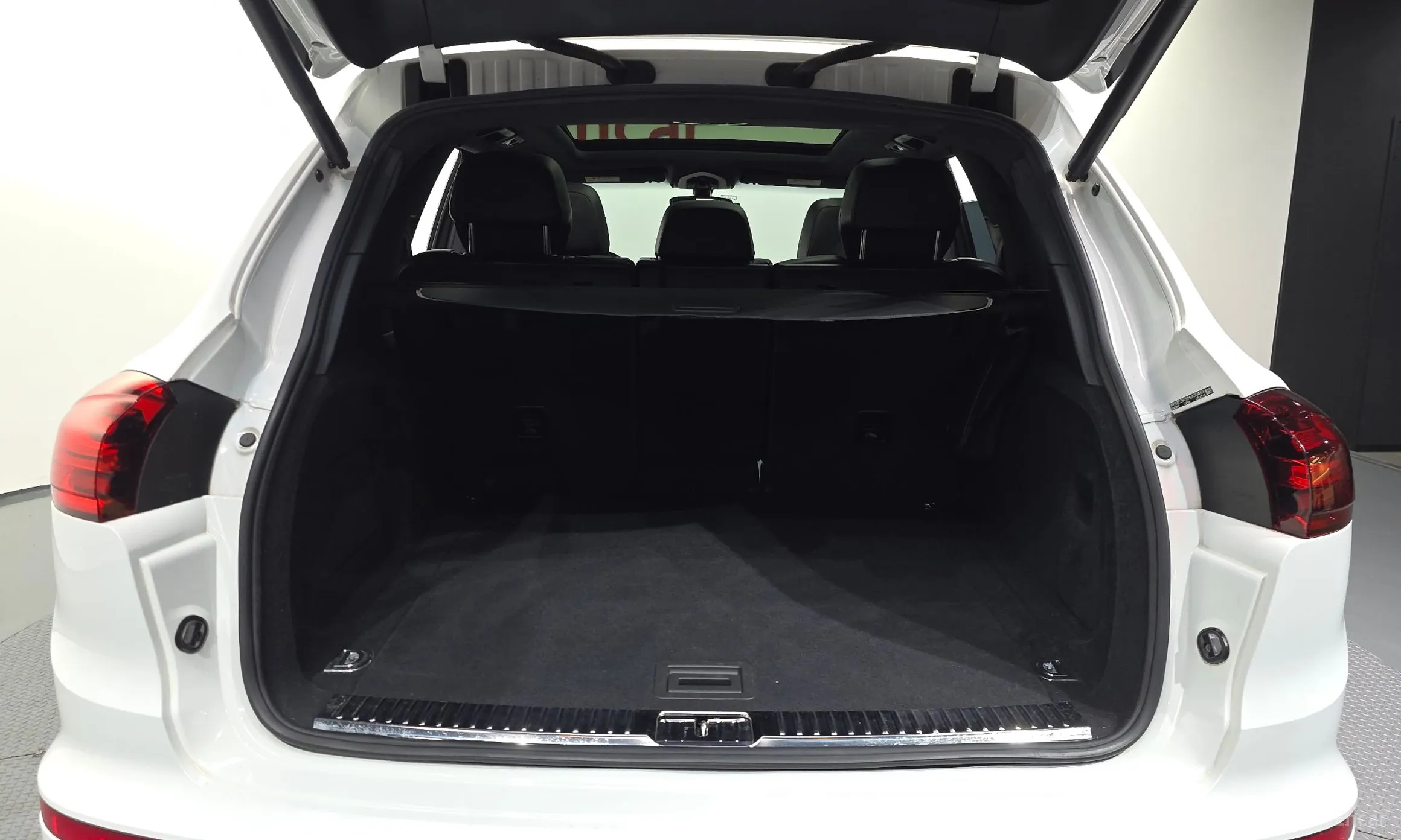 Porsche New Cayenne превью 20