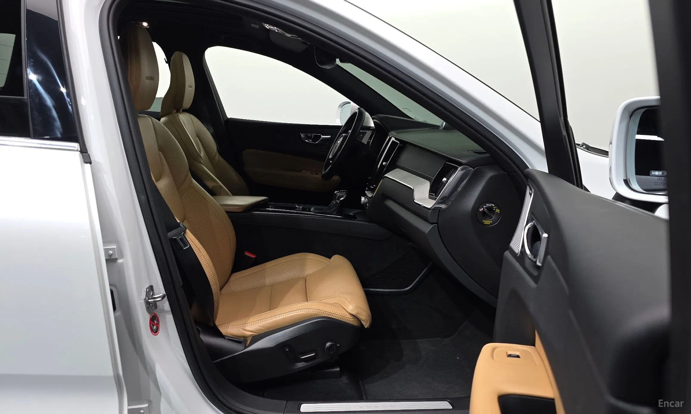 Volvo XC60 Gen 2 превью 11