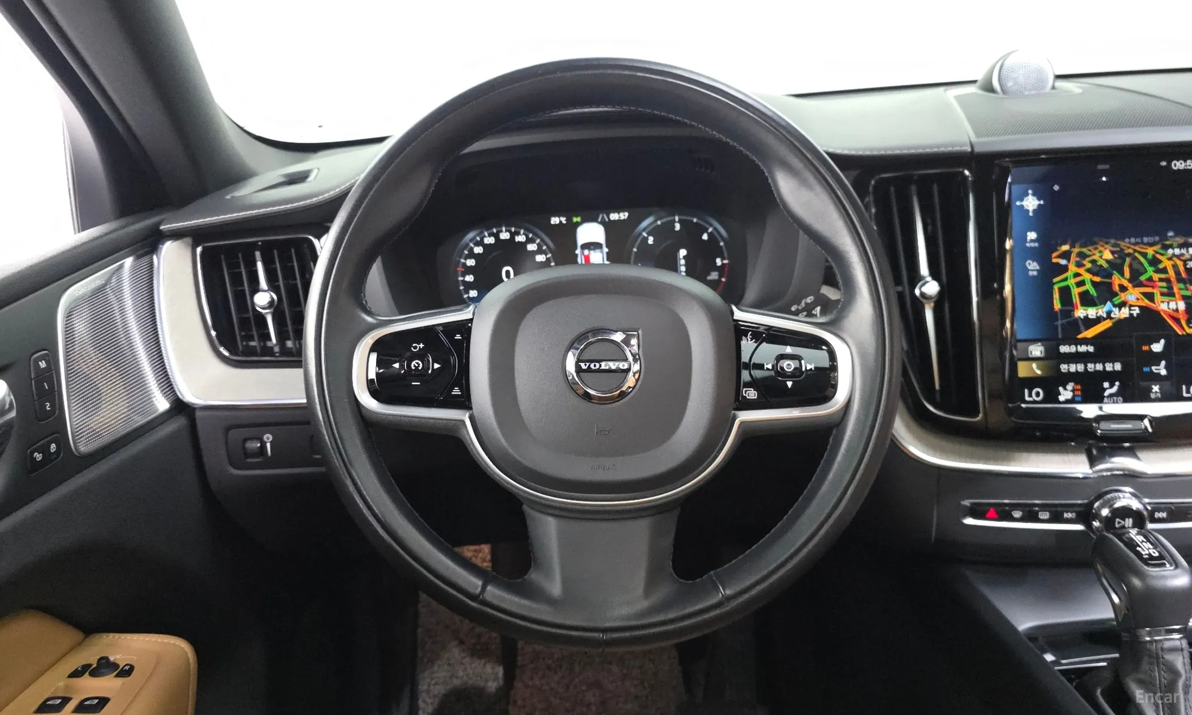 Volvo XC60 Gen 2 превью 13