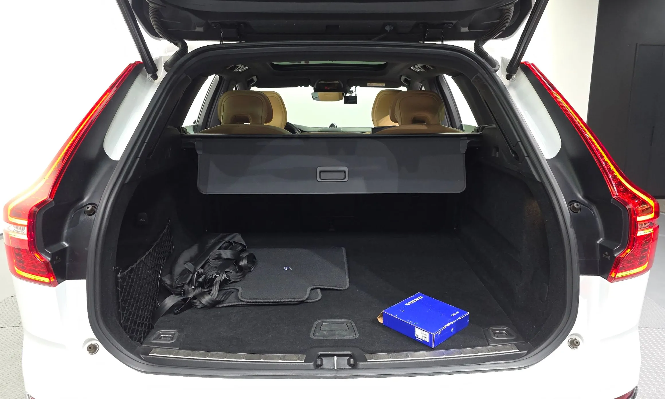 Volvo XC60 Gen 2 превью 20