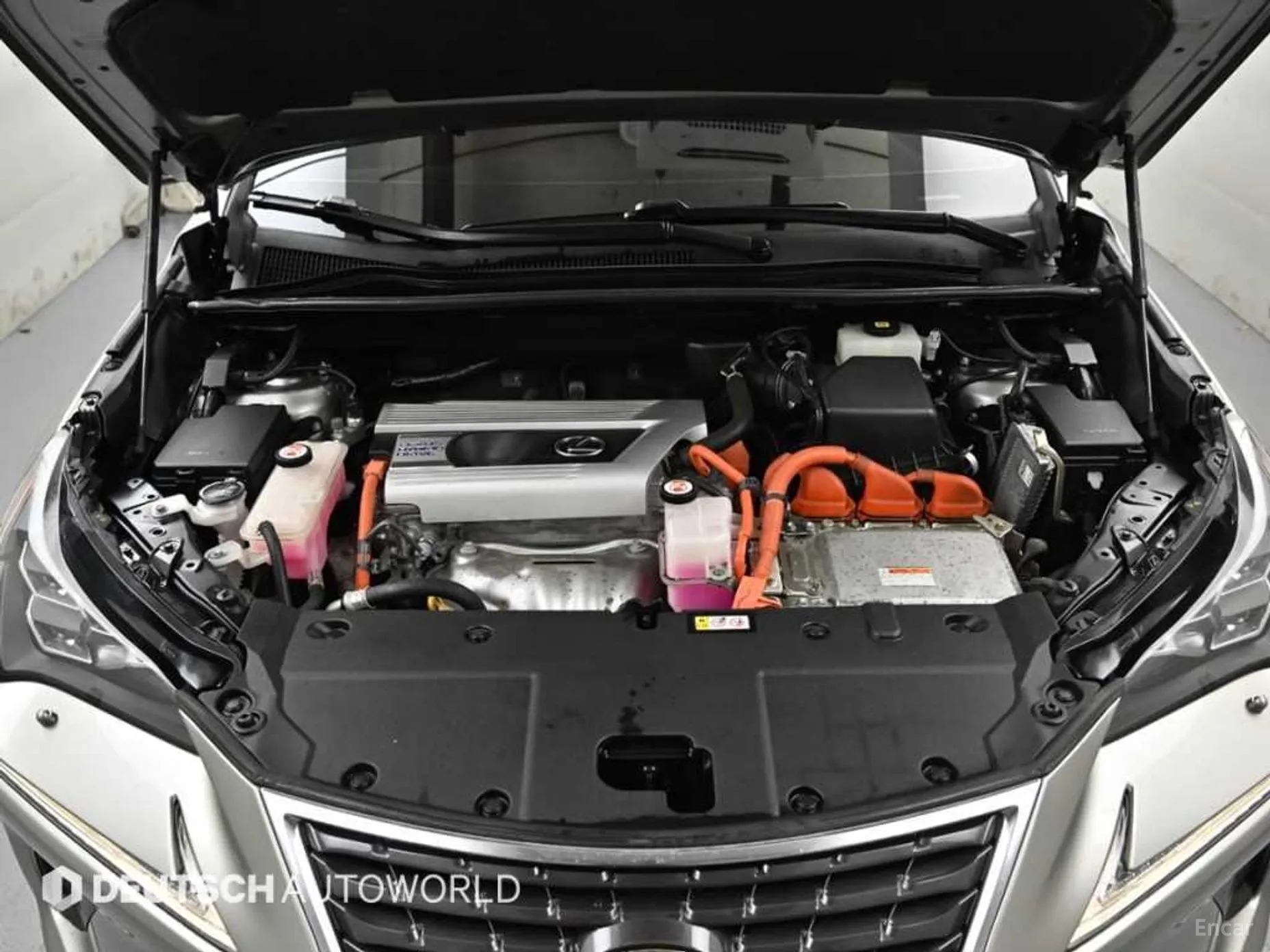 Lexus NX300h превью 6