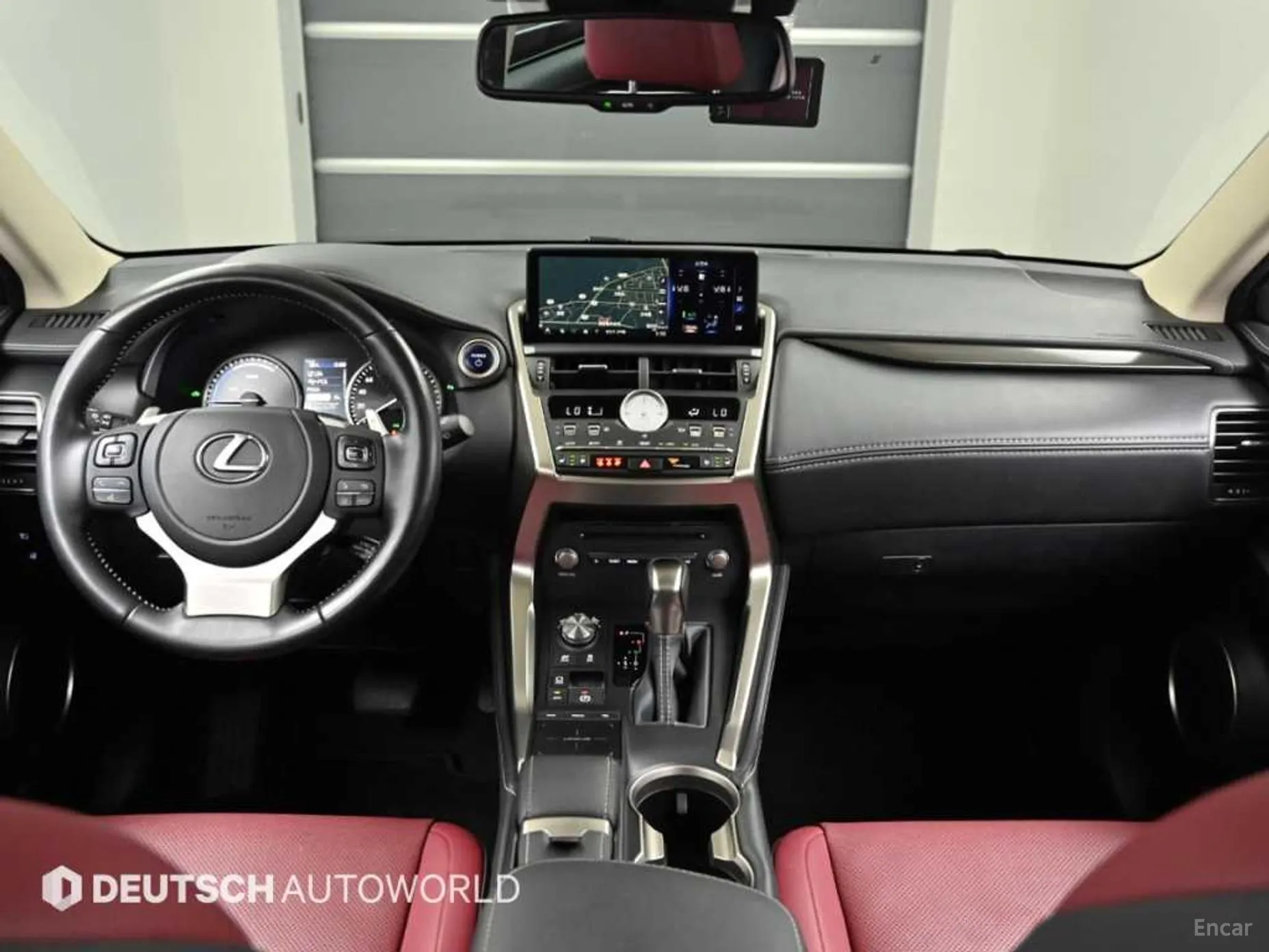 Lexus NX300h превью 7