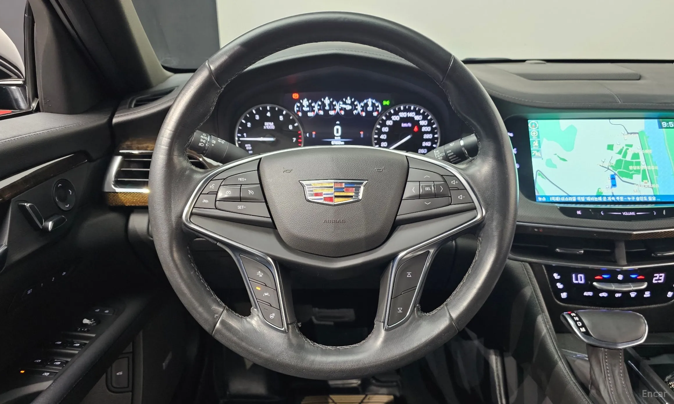 Cadillac CT6 превью 13