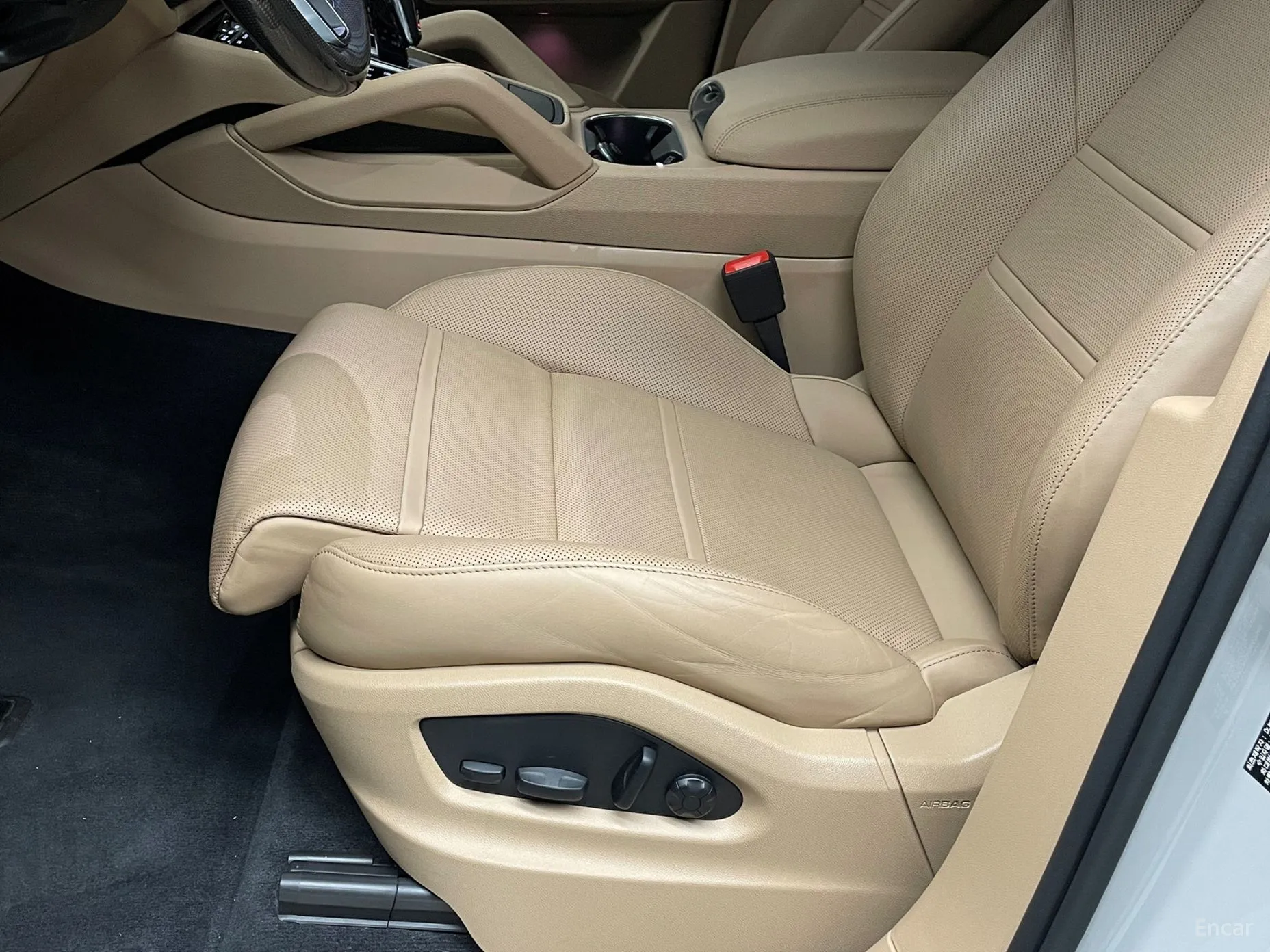 Porsche Cayenne (PO536) превью 10