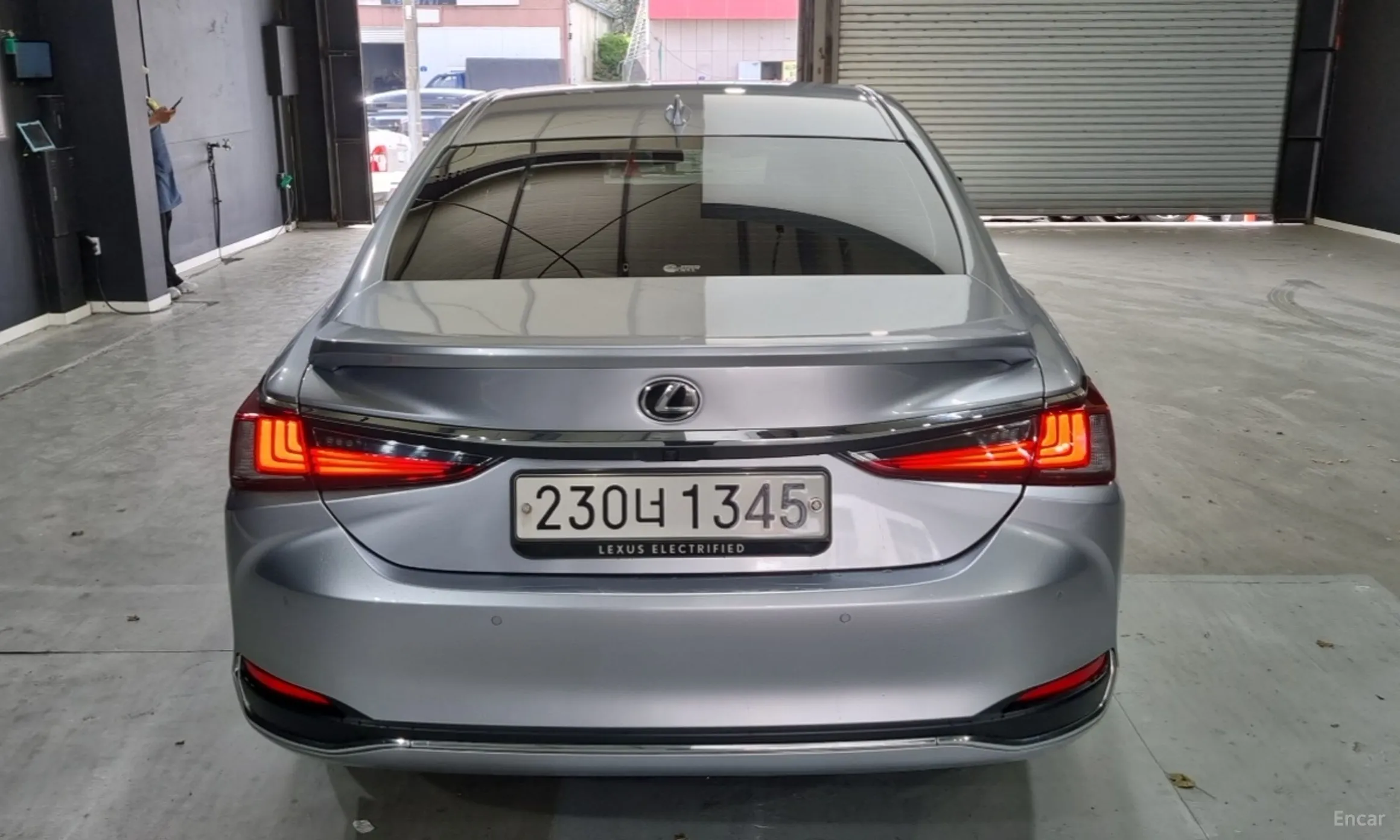 Lexus ES300h 7th Generation превью 3