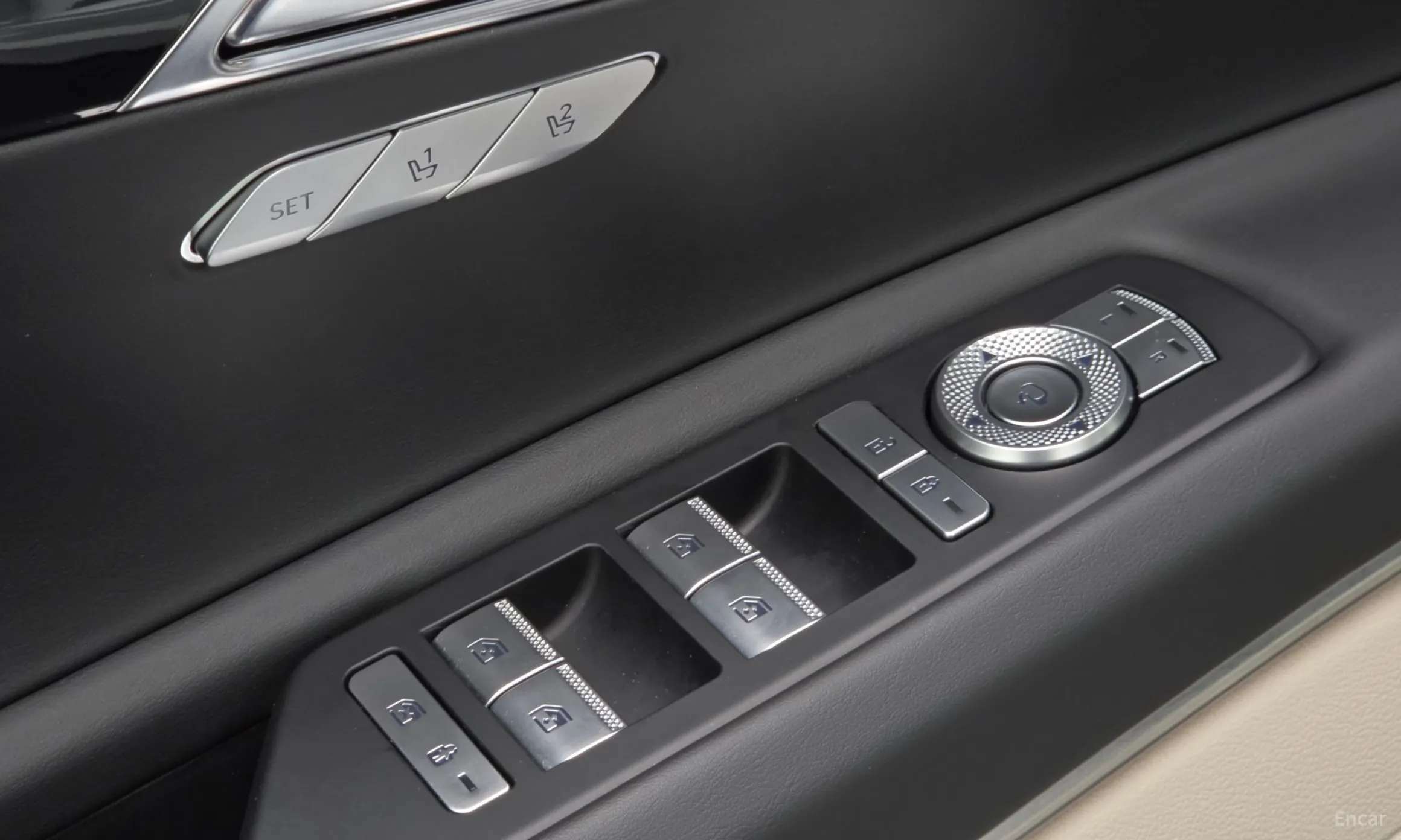 Genesis GV80 превью 20
