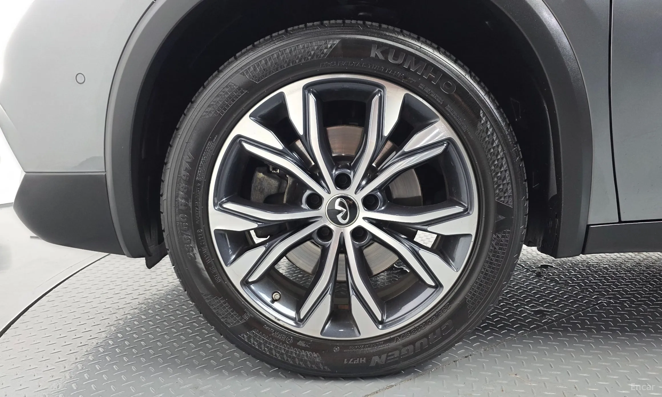 Infiniti QX30 превью 5
