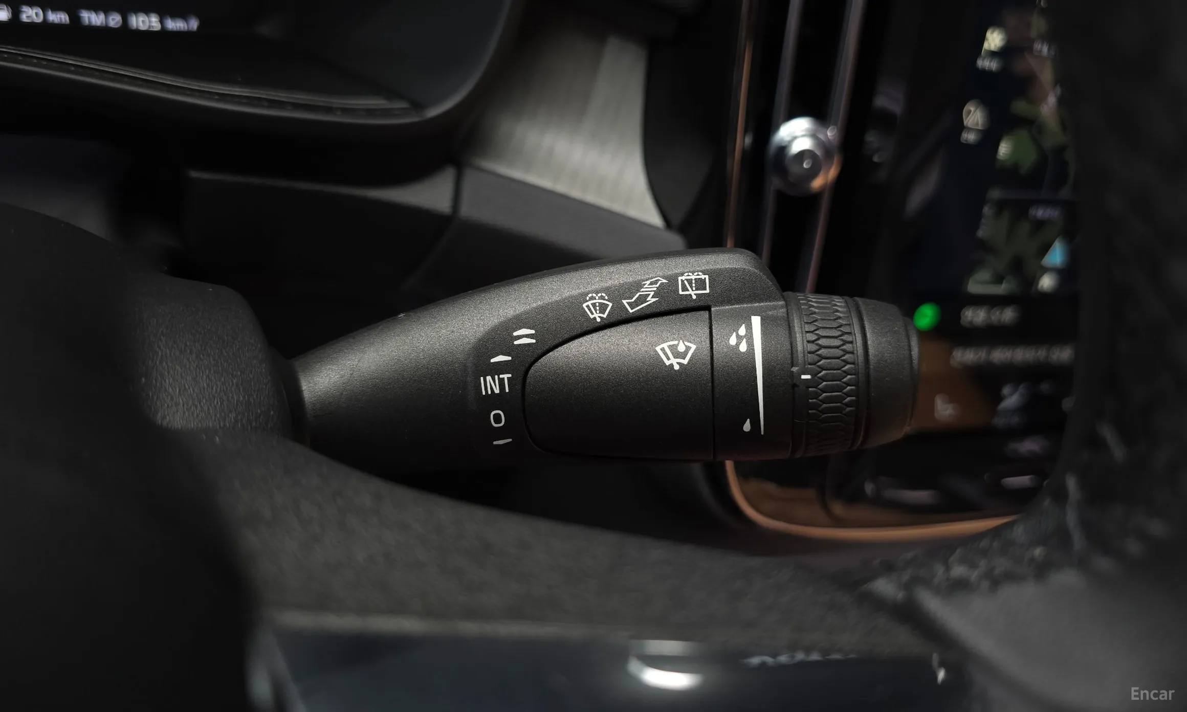 Volvo XC40 превью 16