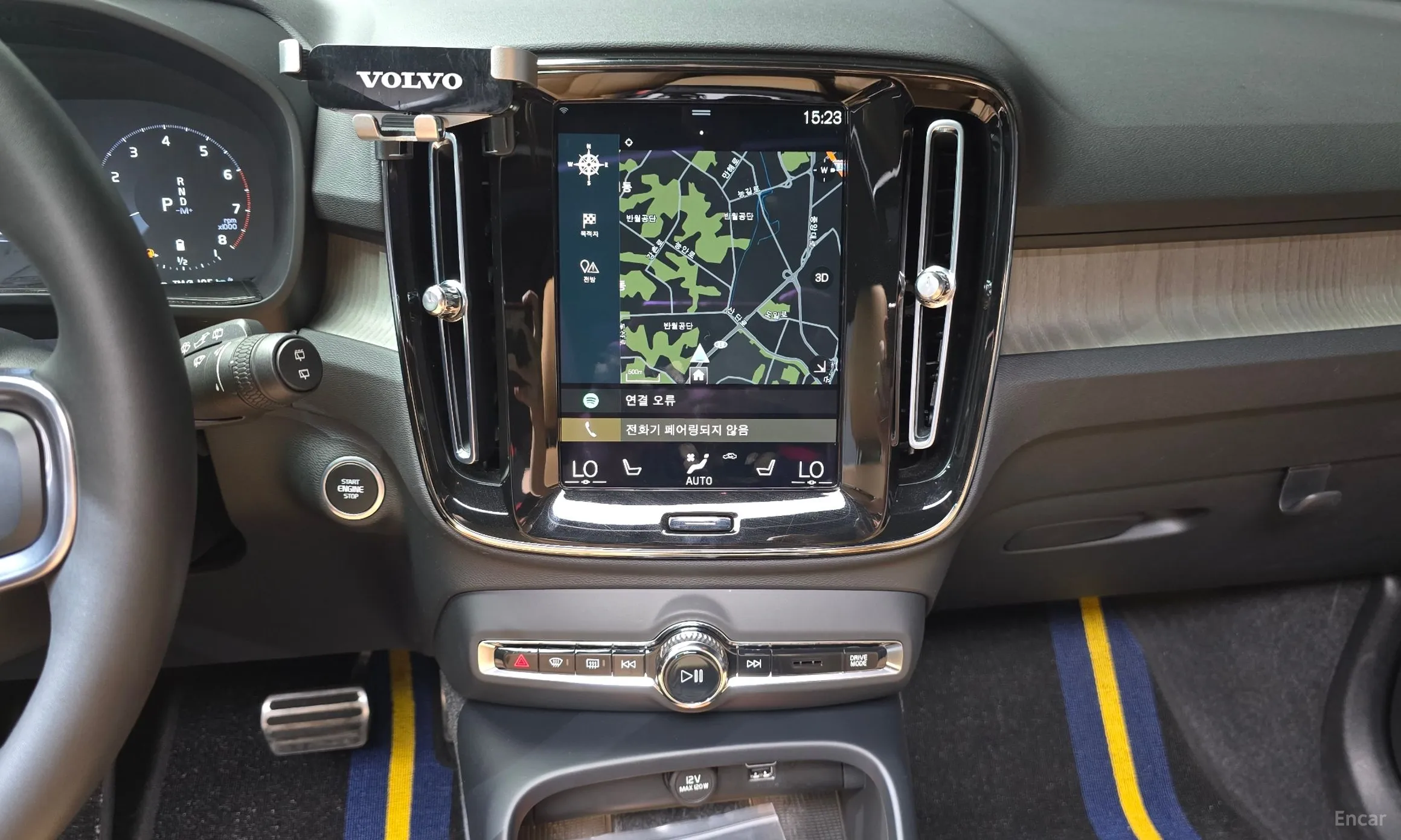 Volvo XC40 превью 19