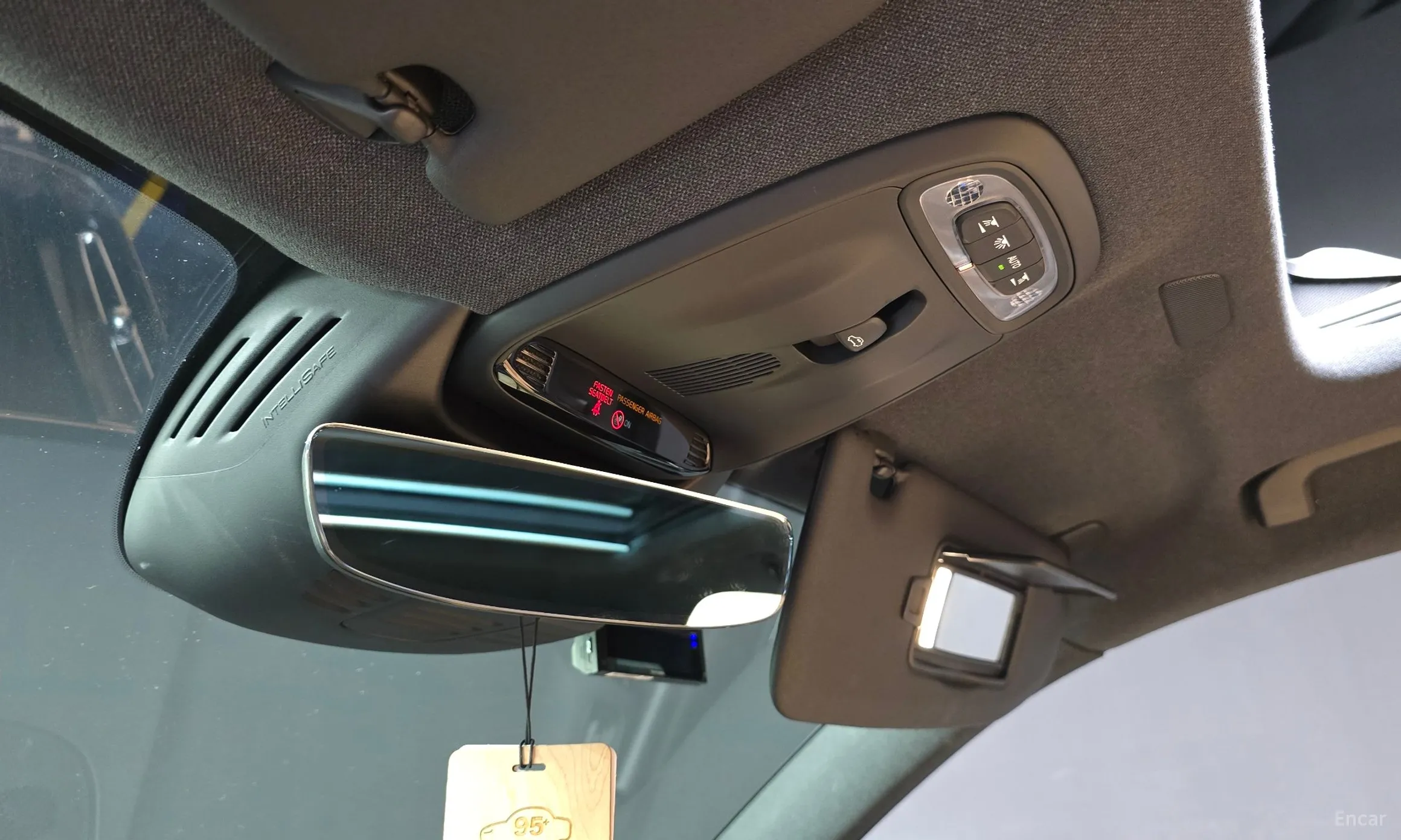 Volvo XC40 превью 20