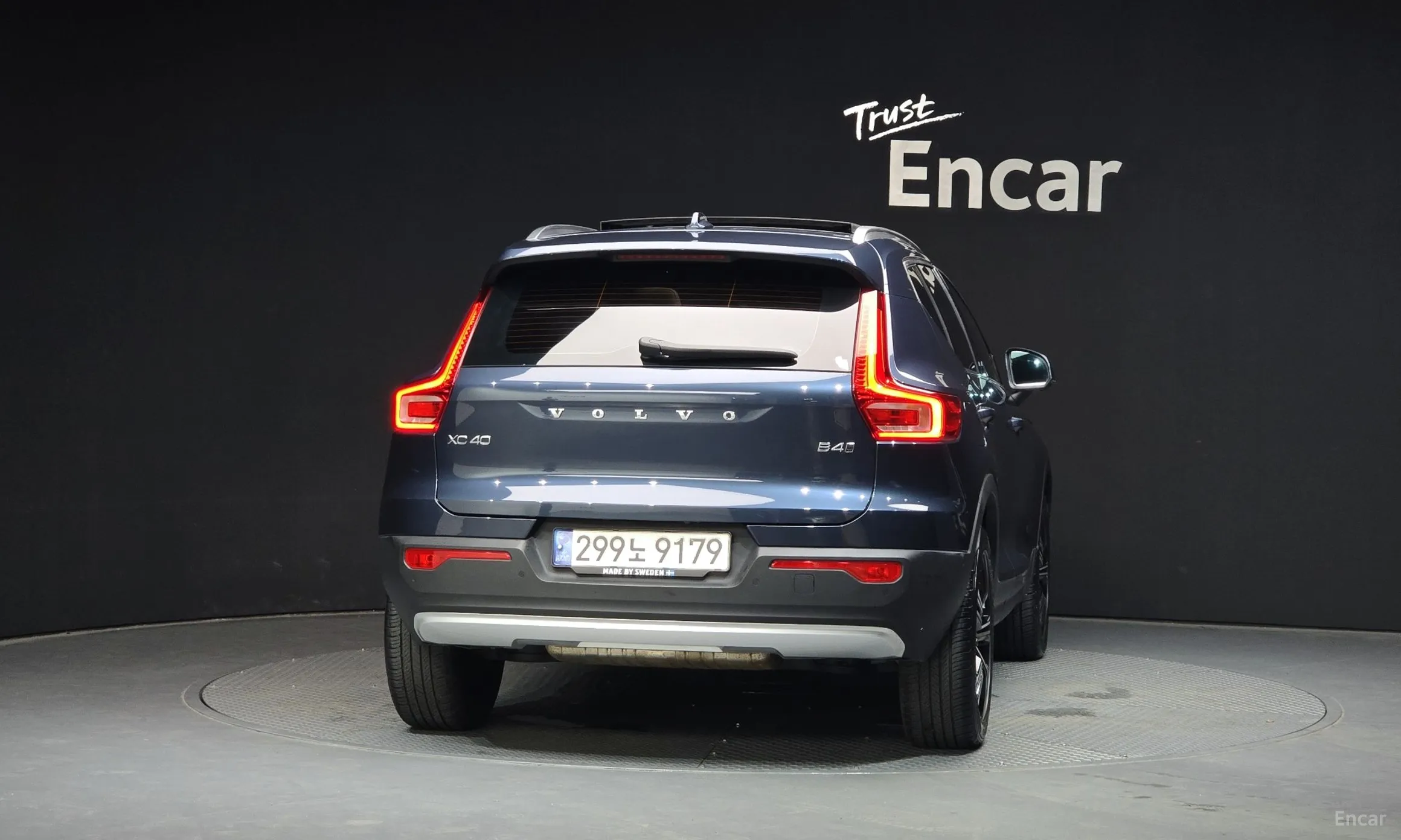 Volvo XC40 превью 4