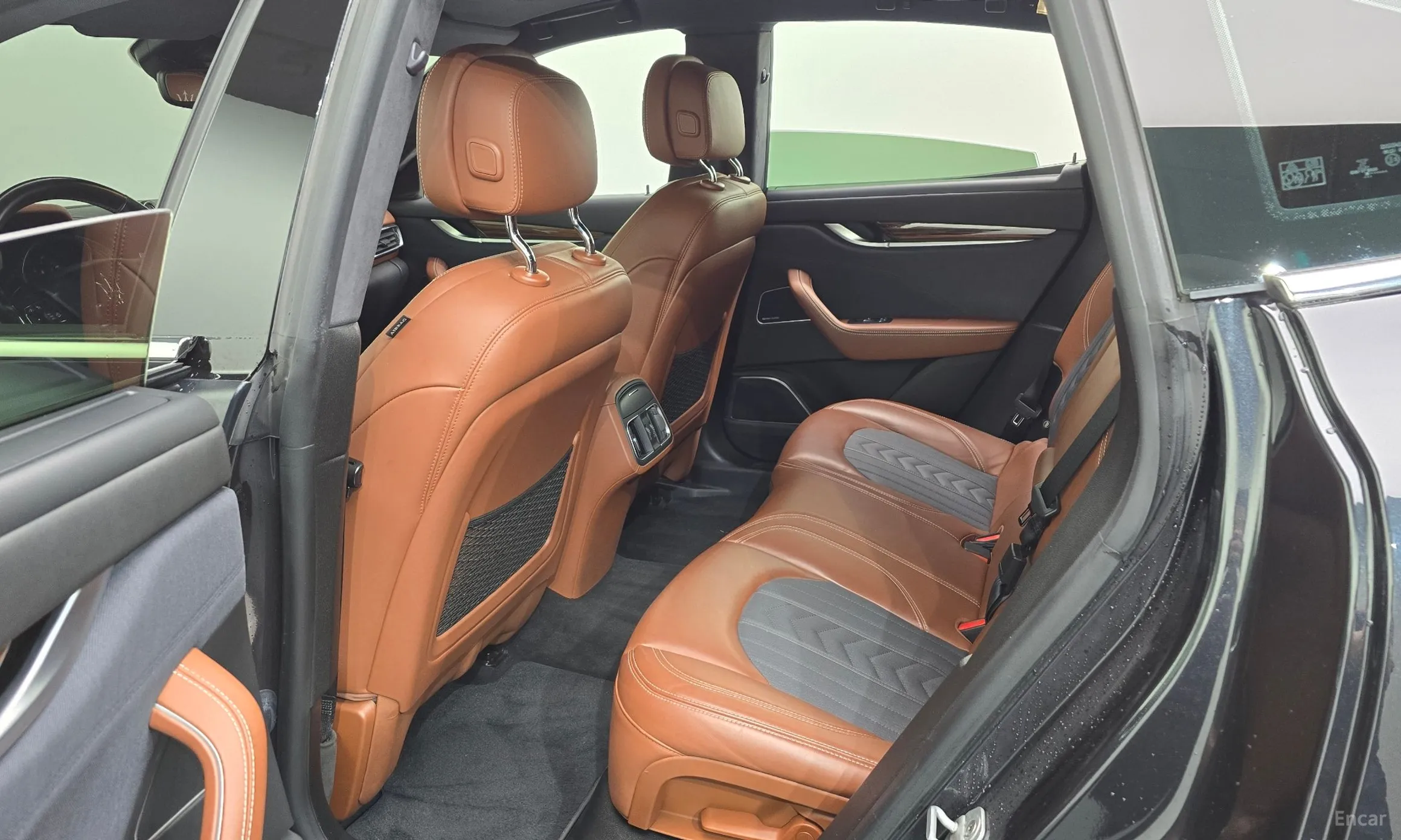 Maserati Levante превью 11