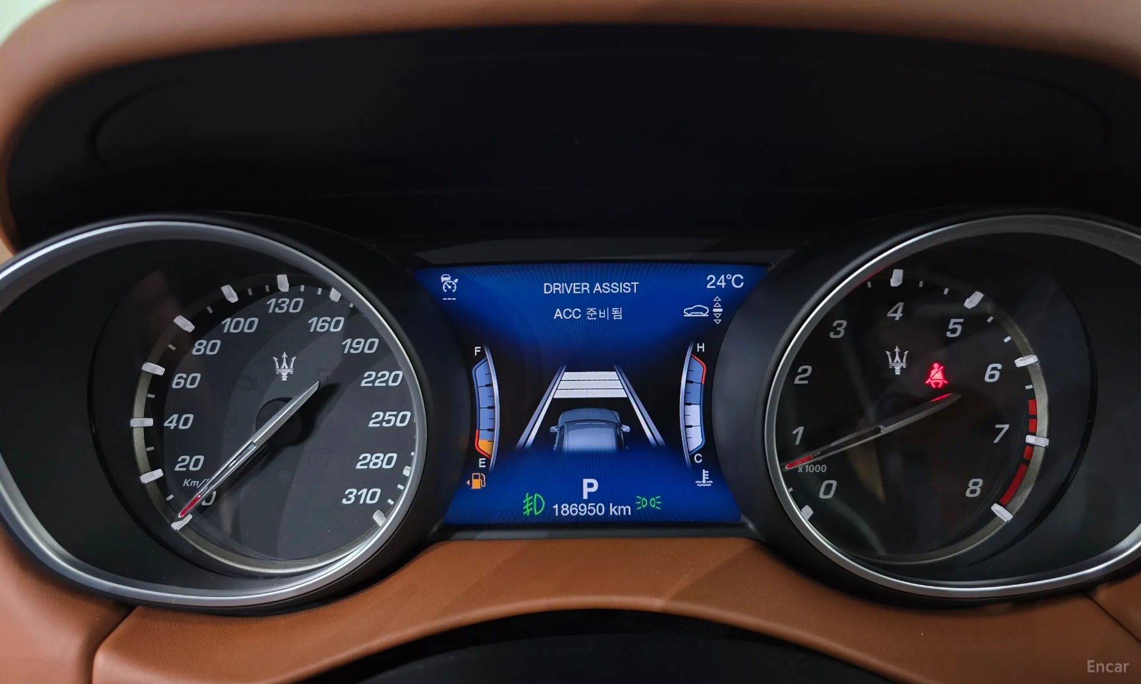 Maserati Levante превью 8
