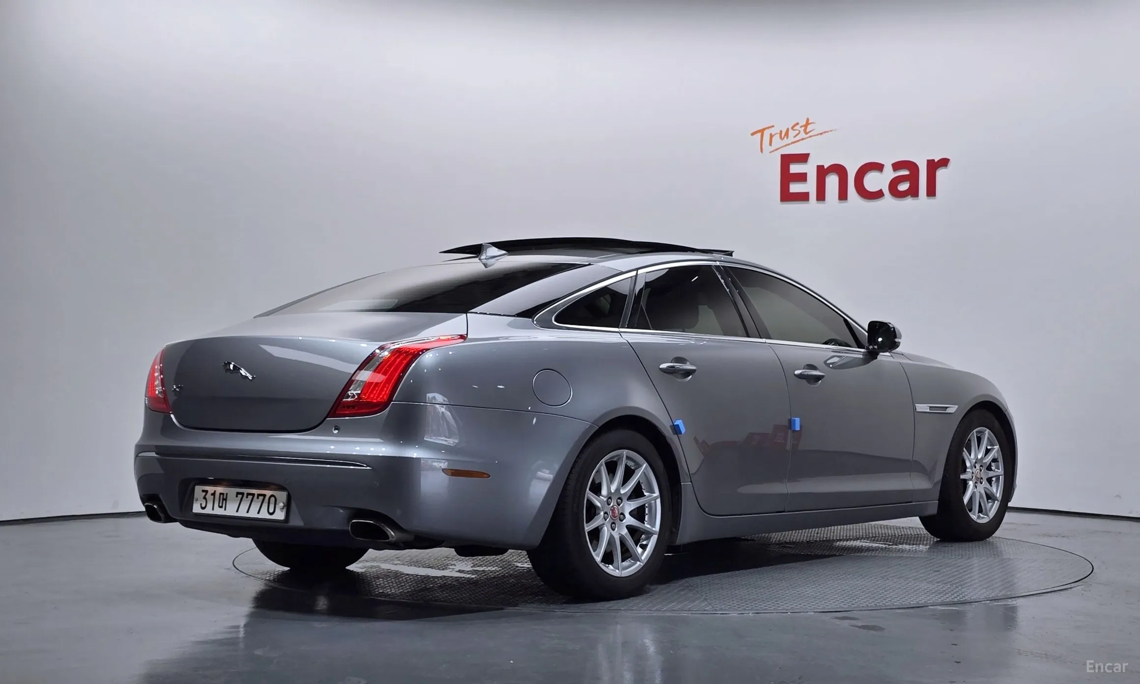 Jaguar All New XJ