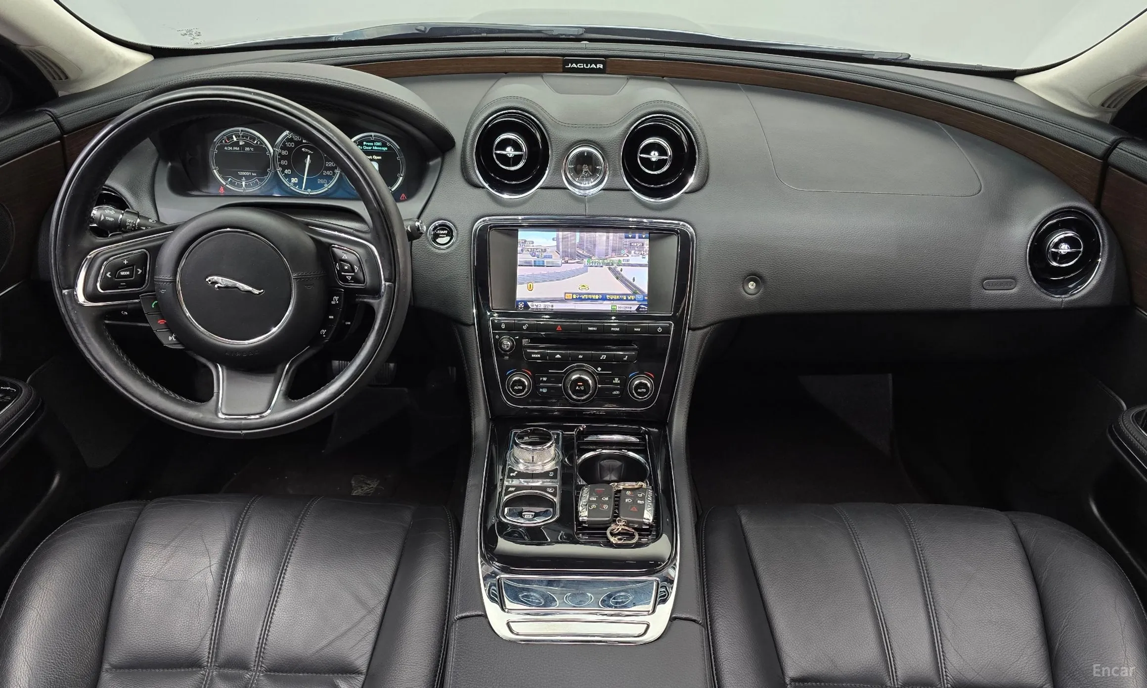 Jaguar All New XJ превью 7