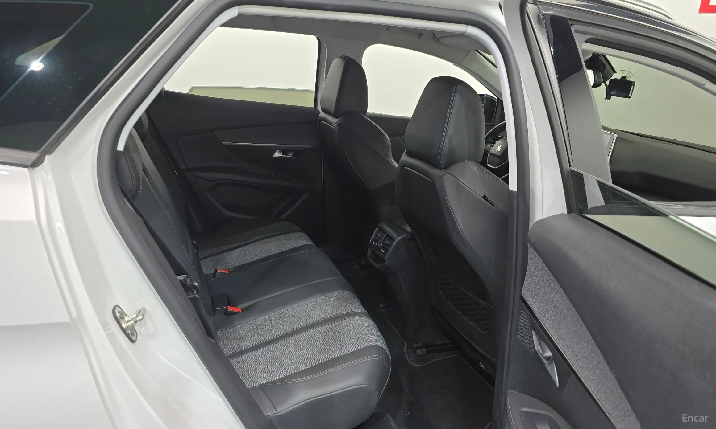 Peugeot 3008 2nd generation превью 11