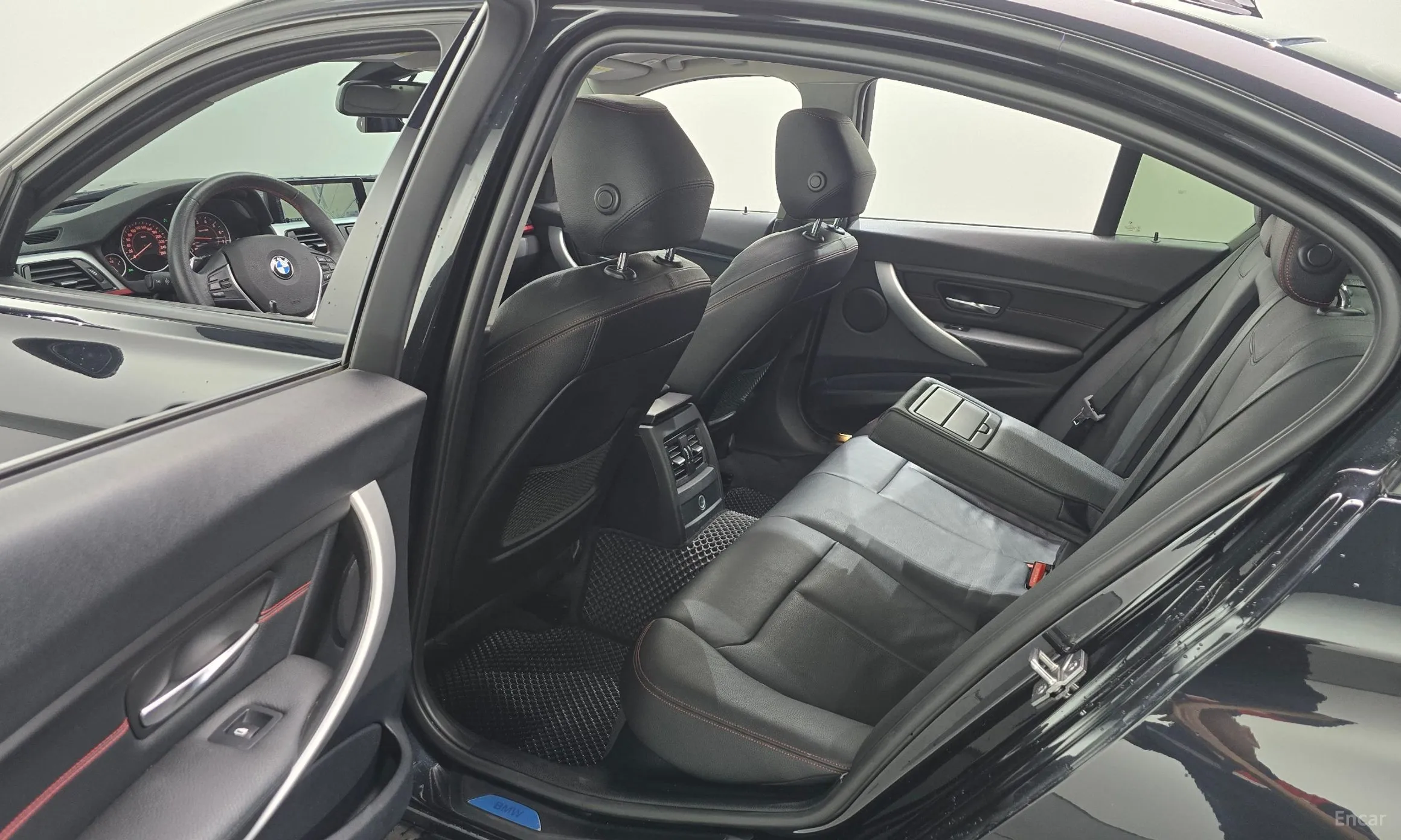 BMW 3 Series (F30) превью 12