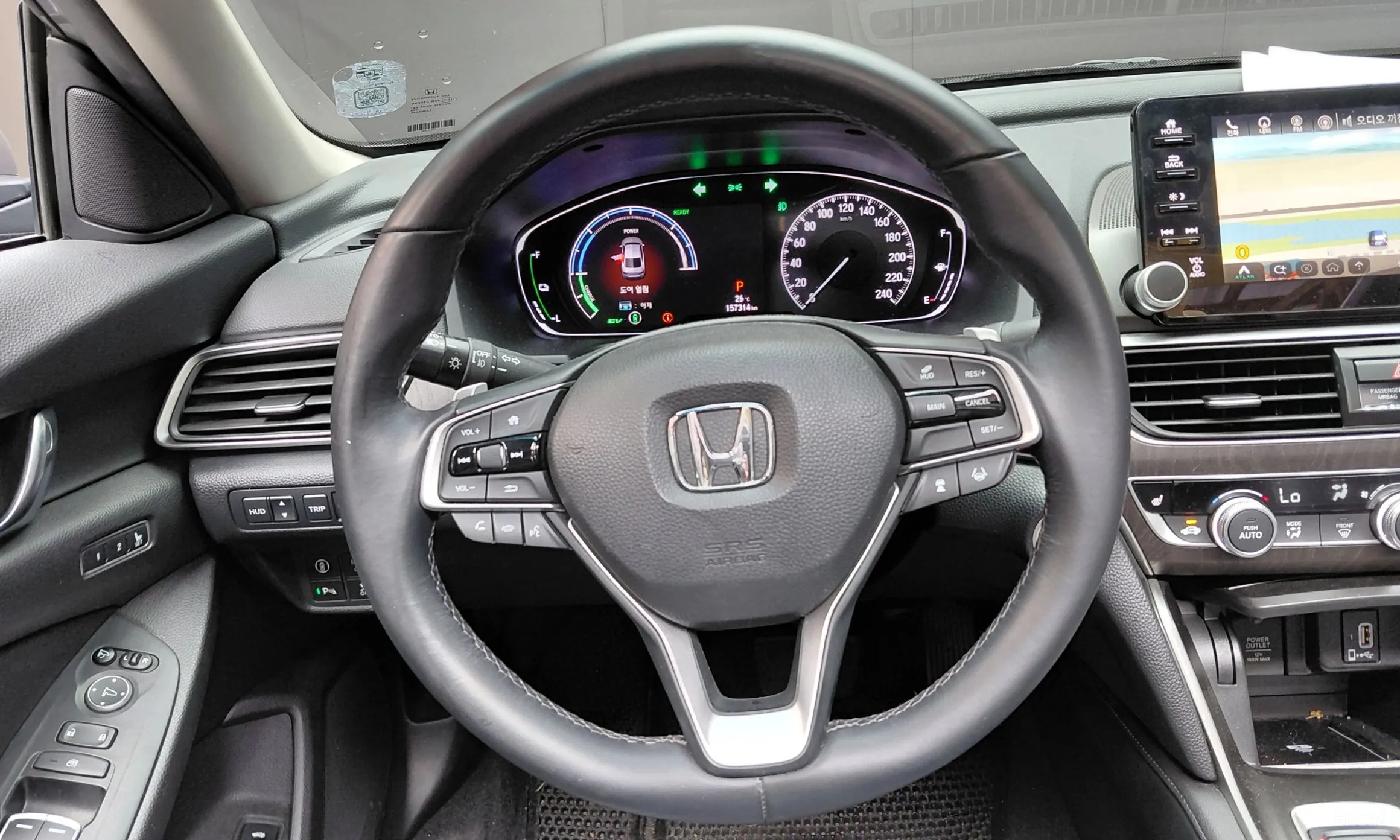 Honda Accord 10th Generation превью 13