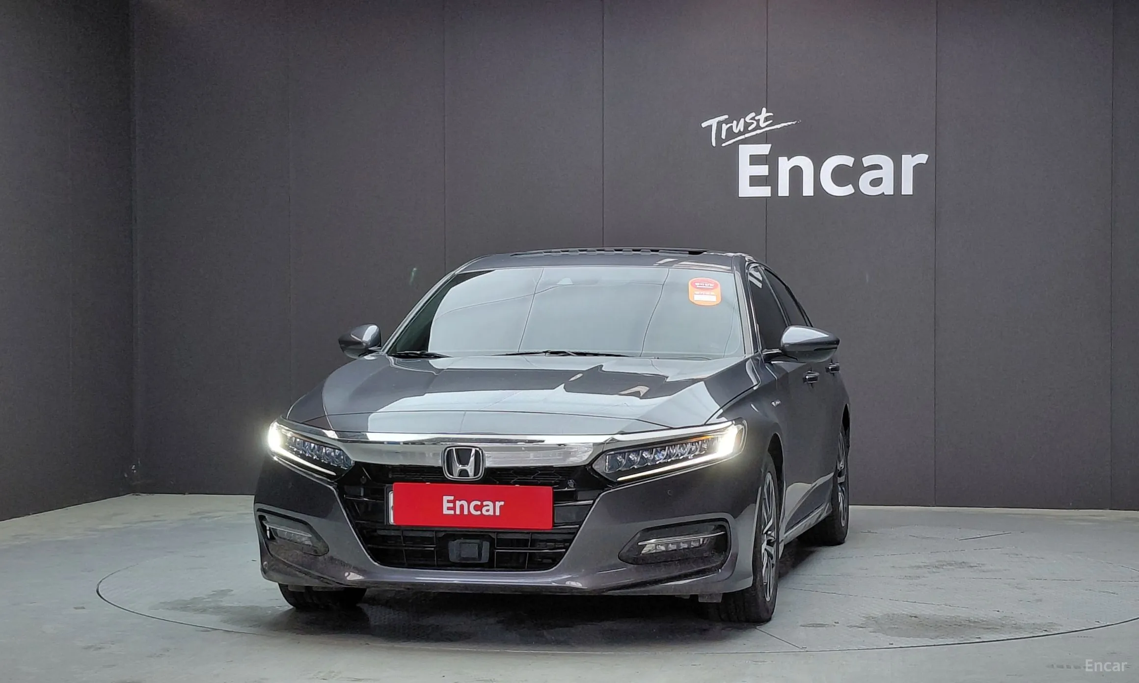 Honda Accord 10th Generation превью 3