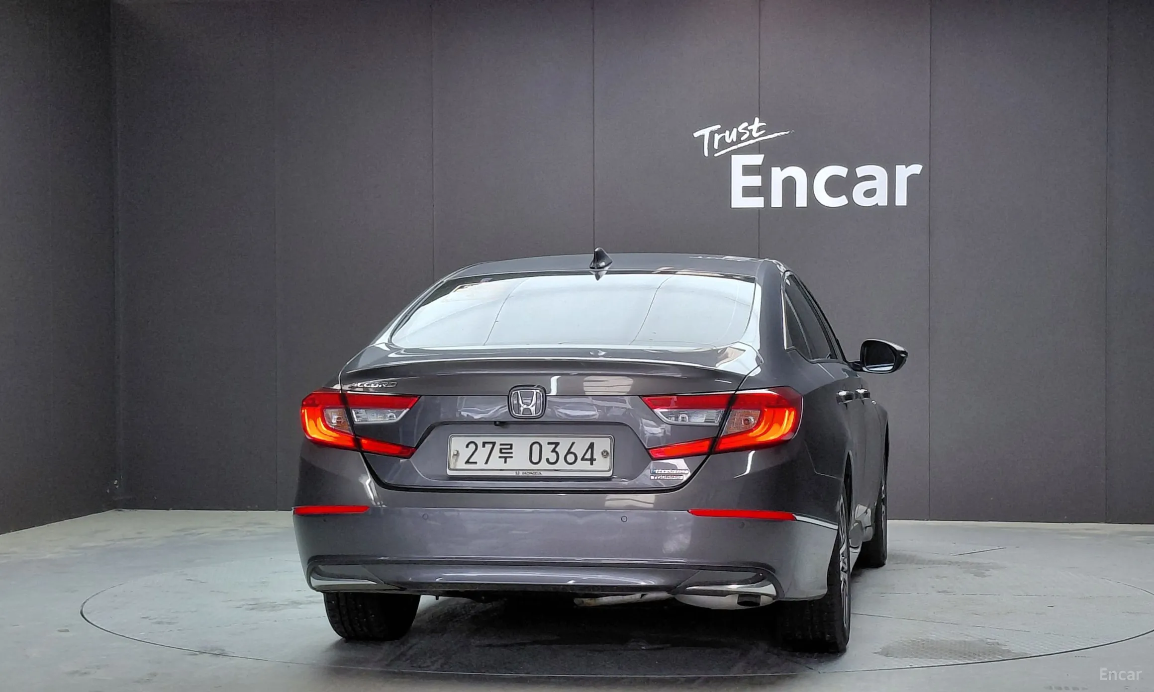 Honda Accord 10th Generation превью 4