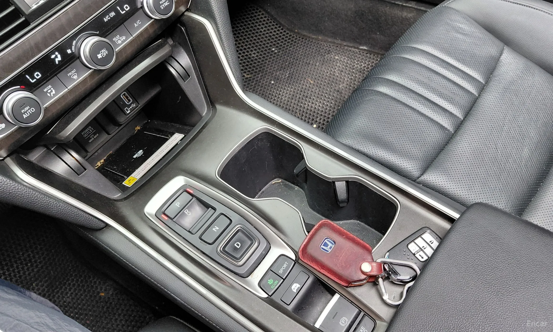 Honda Accord 10th Generation превью 9