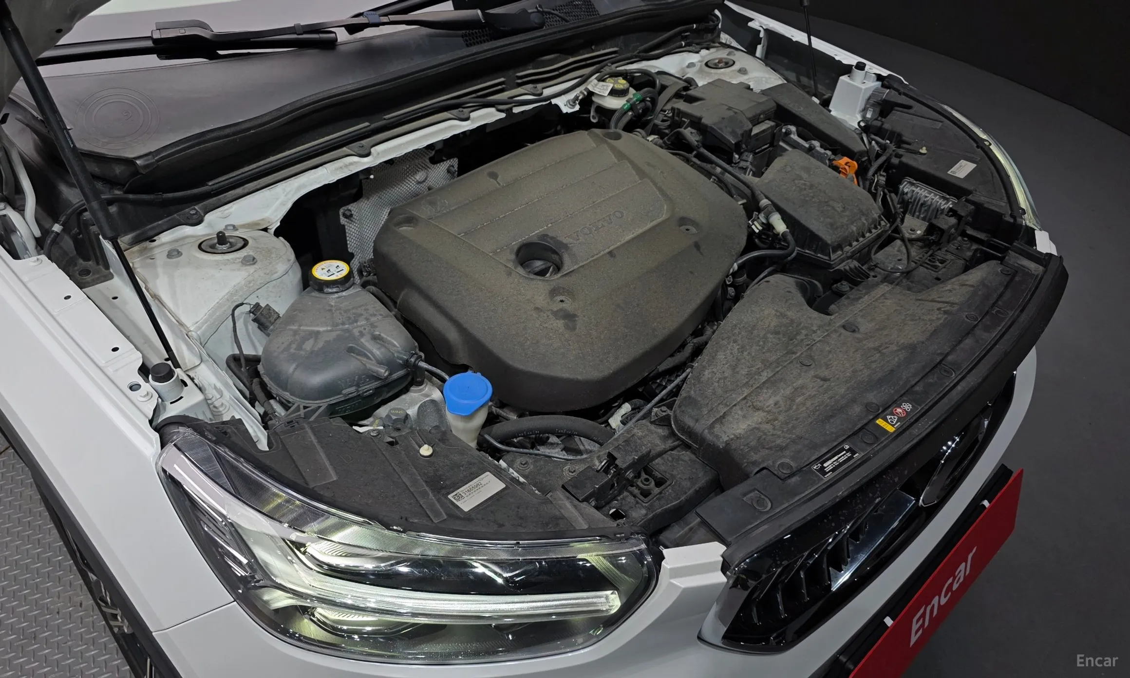 Volvo XC40 превью 6