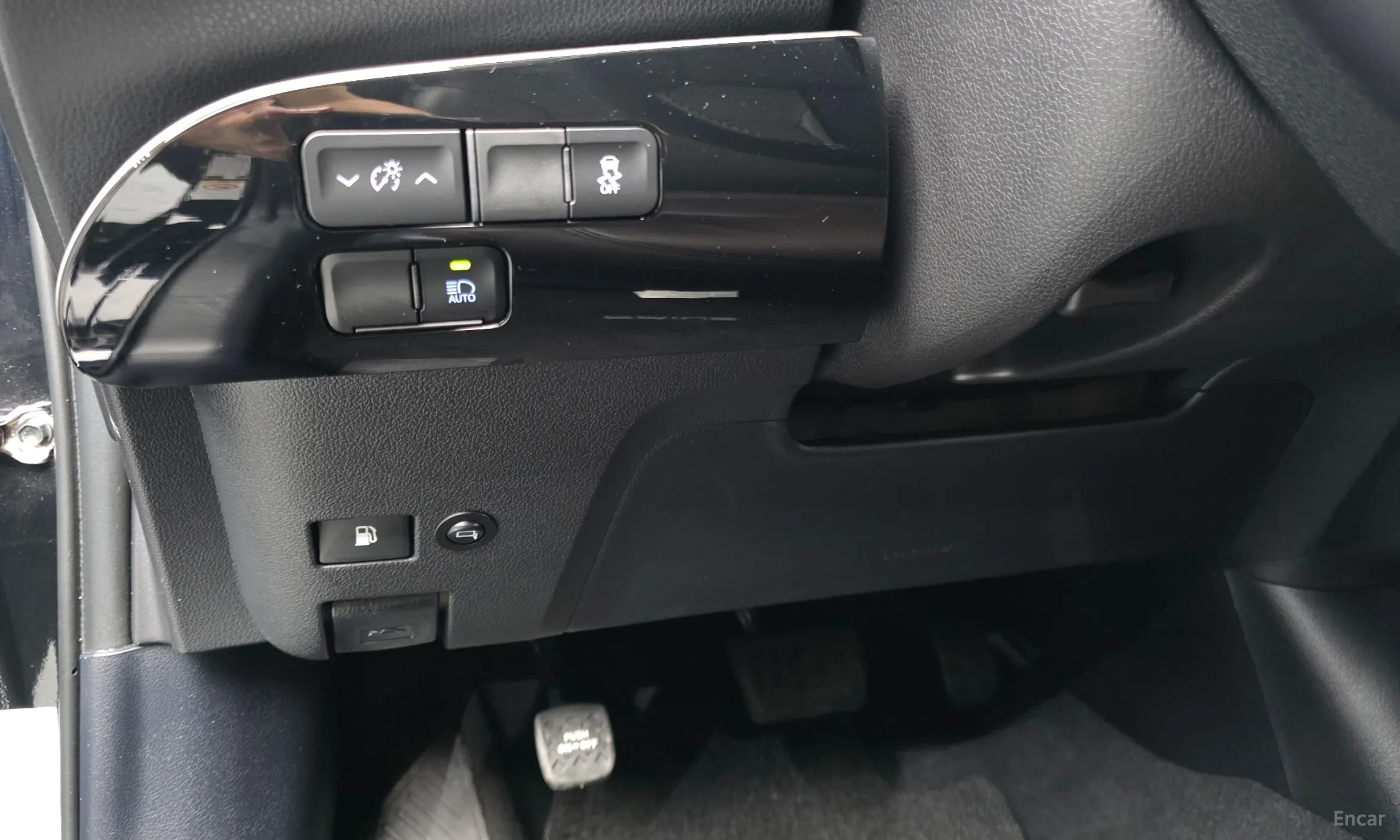 Toyota Prius 4th Generation превью 19