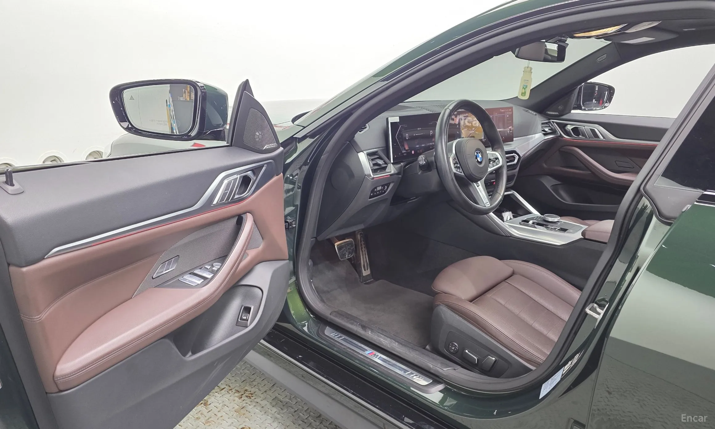 BMW Series 4 (G22) превью 10