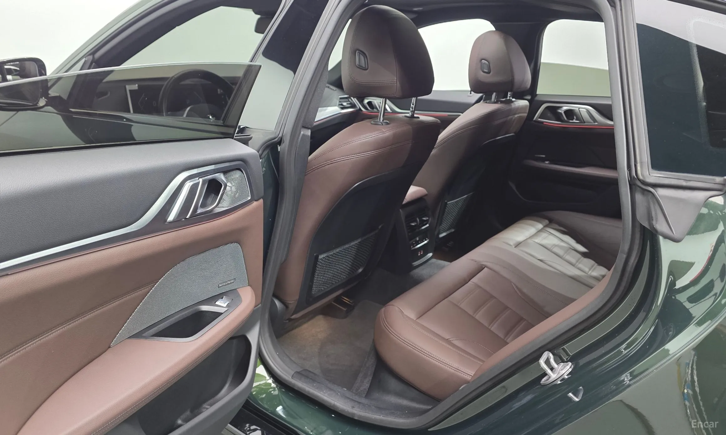 BMW Series 4 (G22) превью 12